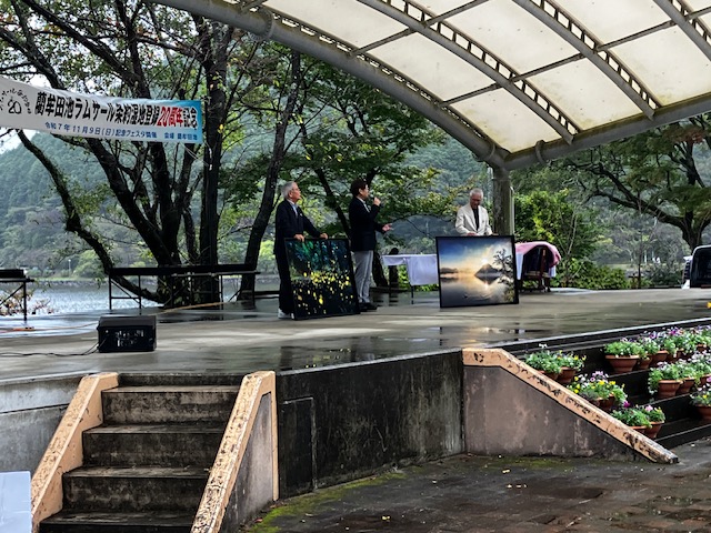 唄の披露の様子