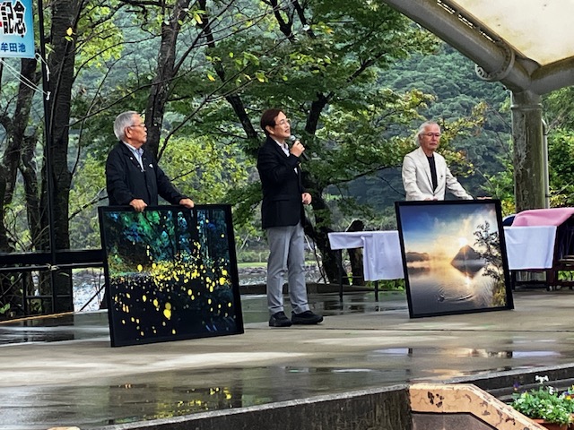 唄の披露の様子