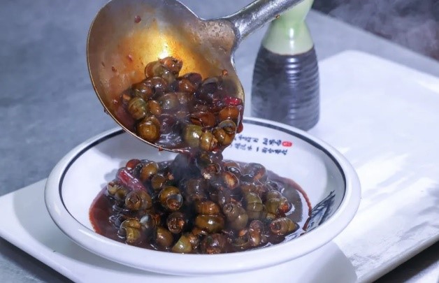 タニシの味噌炒め