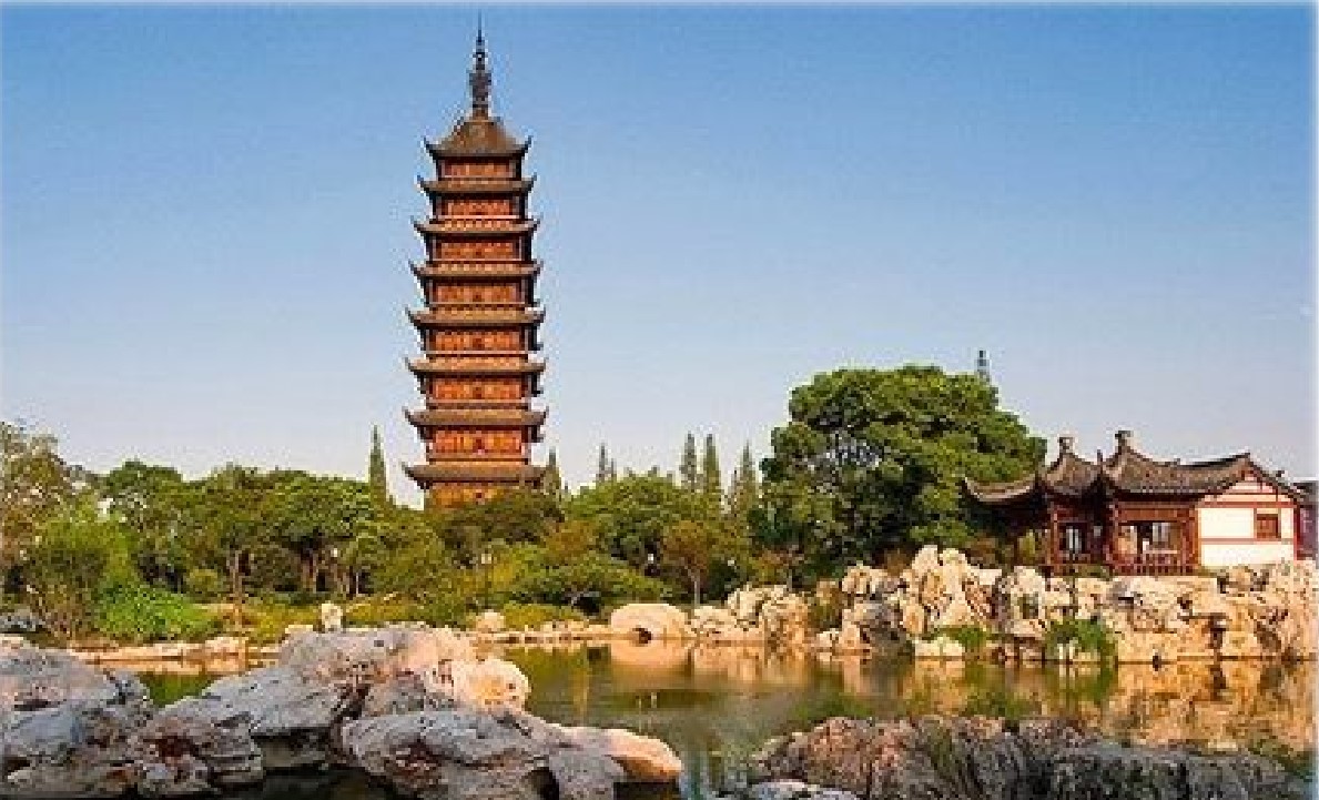 約900年前の宋の時代に建立された方塔園は古都常熟のランドマークタワーであり、周囲には宋代様式による美しい庭園が整備され、観光·レジャーに最適なエリアです