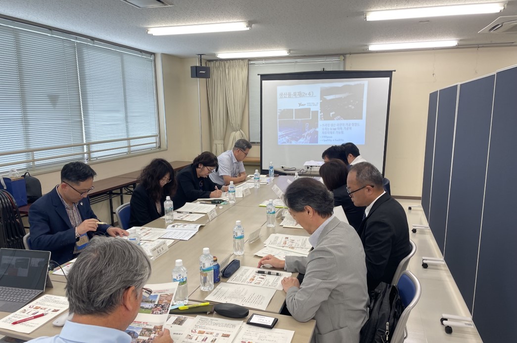 10月30日2つの分野の意見交換を行いました
