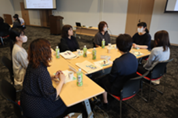 九州電力出前授業の様子1