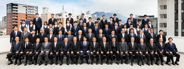 社内