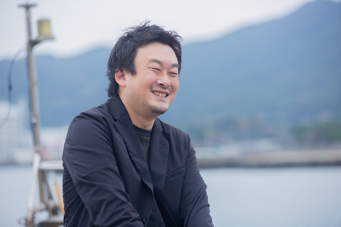 笑顔で語ってくれる伊原さん