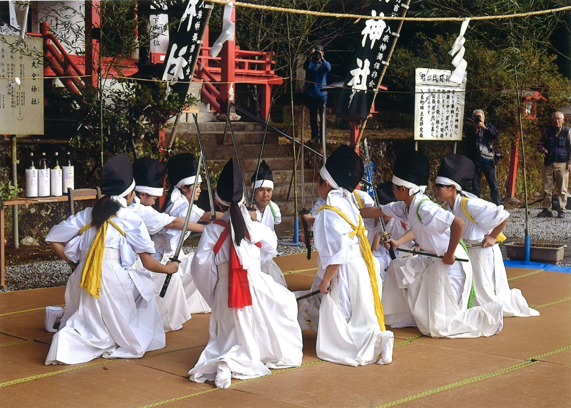 入来神舞の様子