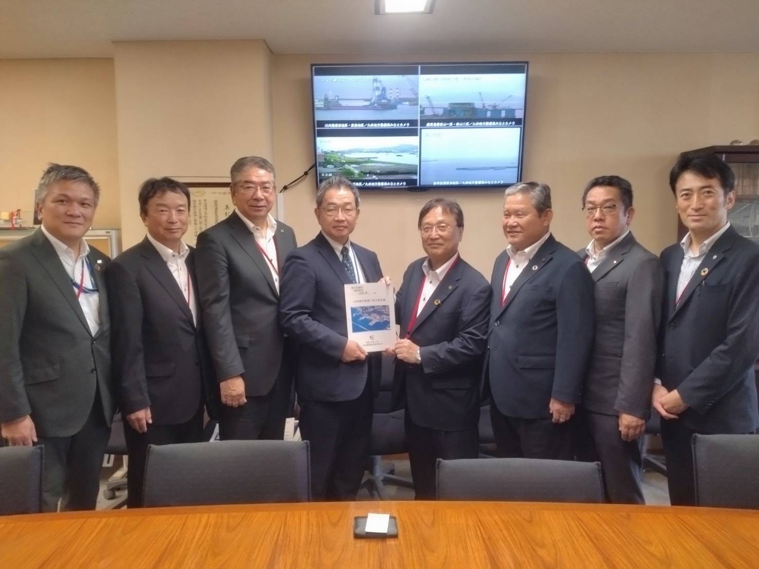 国土交通省安部港湾局長