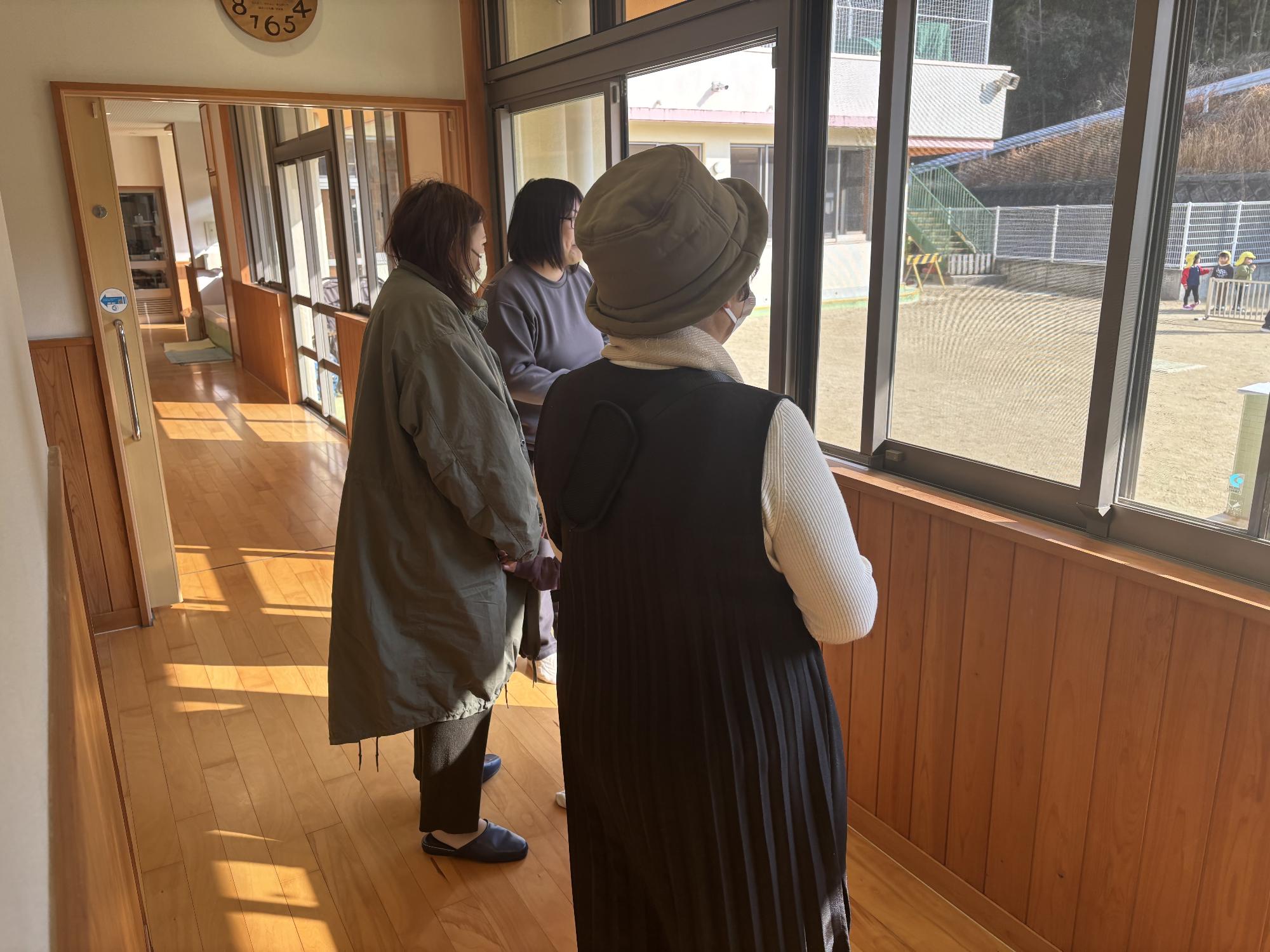 保育施設見学の様子