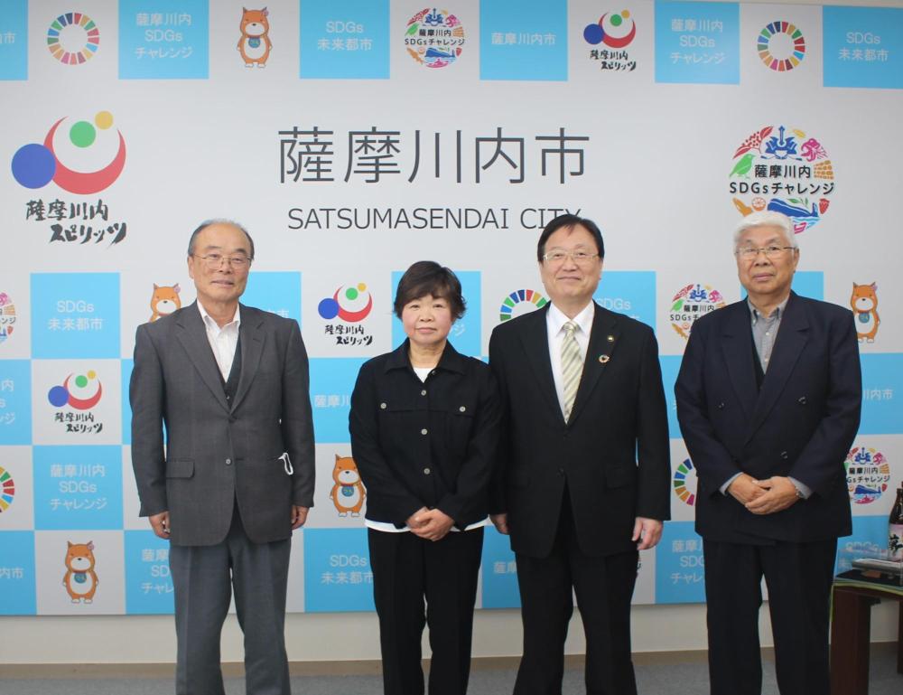 市長と平佐西地区コミュニティ協議会・喜入自治会の皆さん