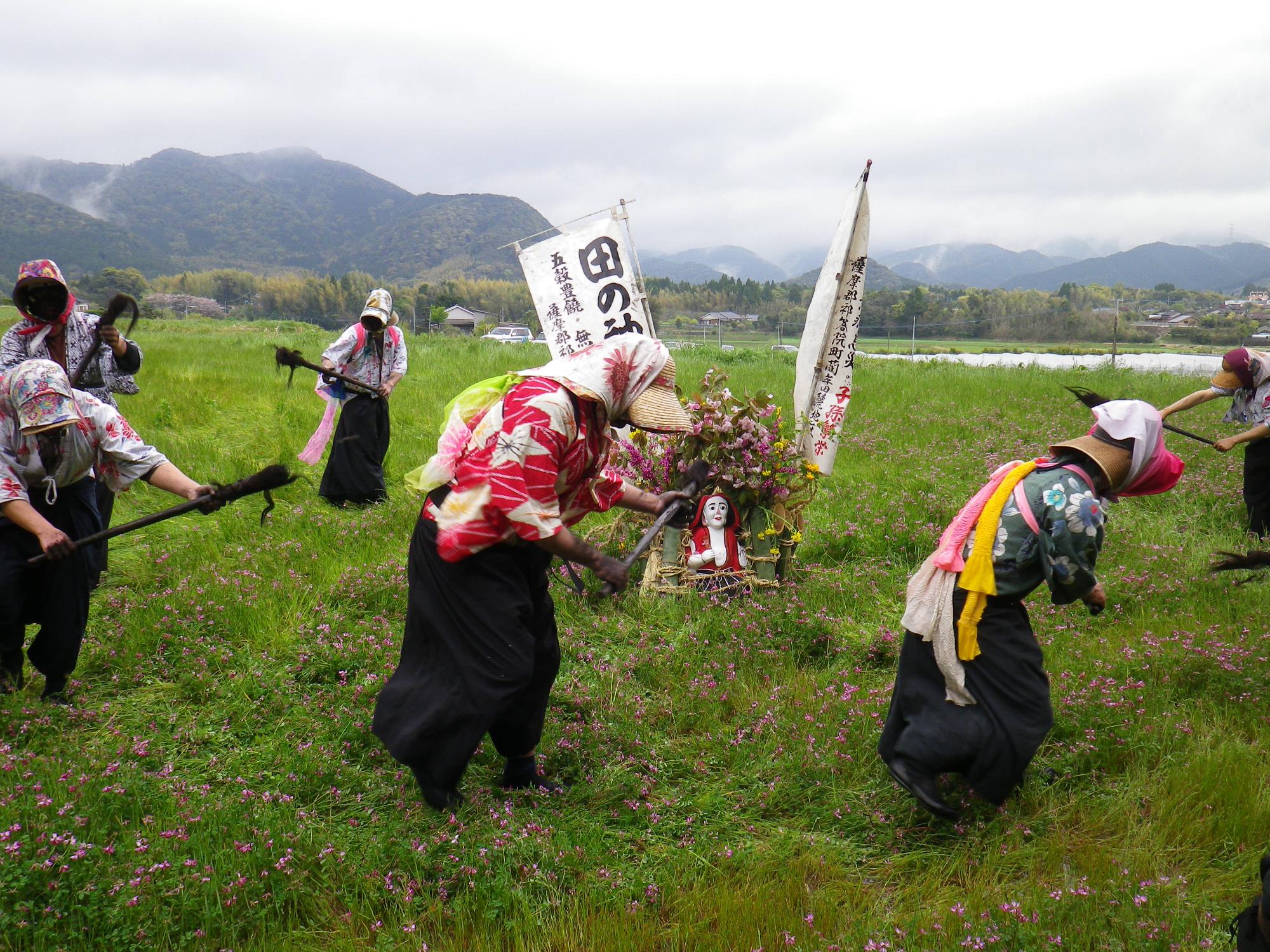 藺牟田麓の田の神戻し
