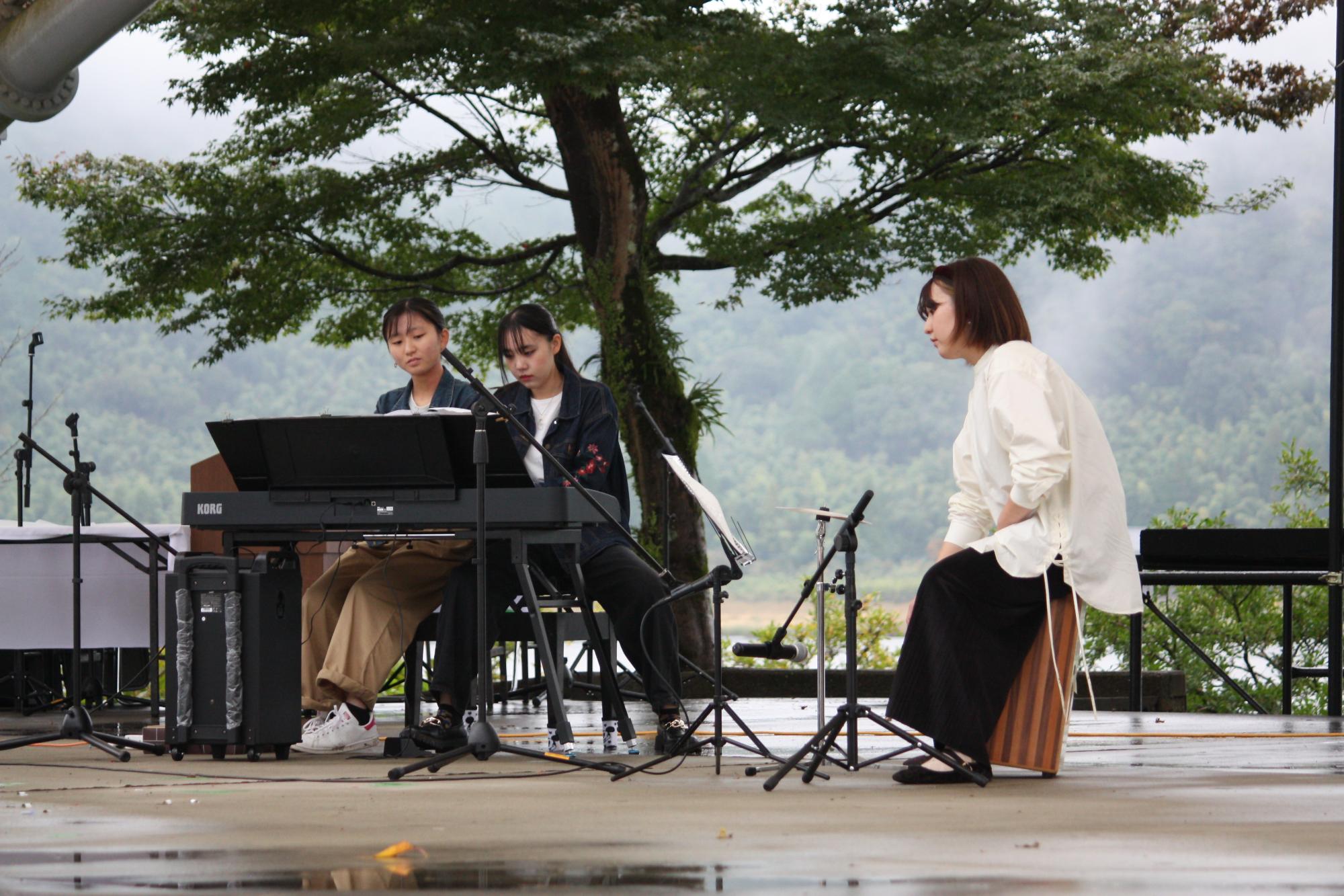 マルシェステージの様子