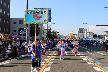 はんや踊り（薩摩川内市役所）のようす