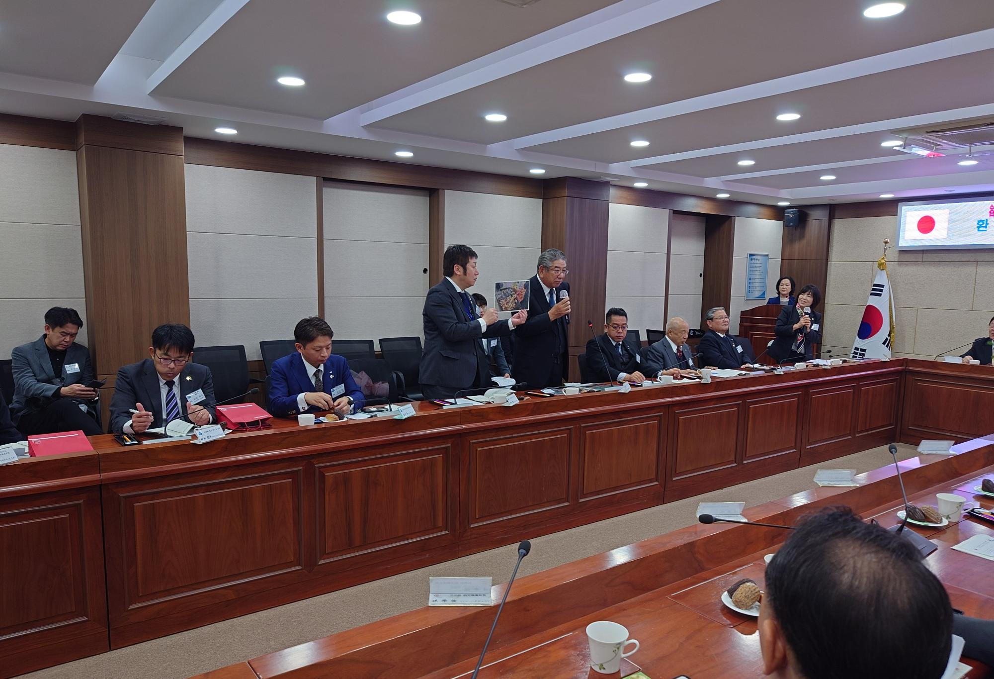 昌寧郡守との意見交換3