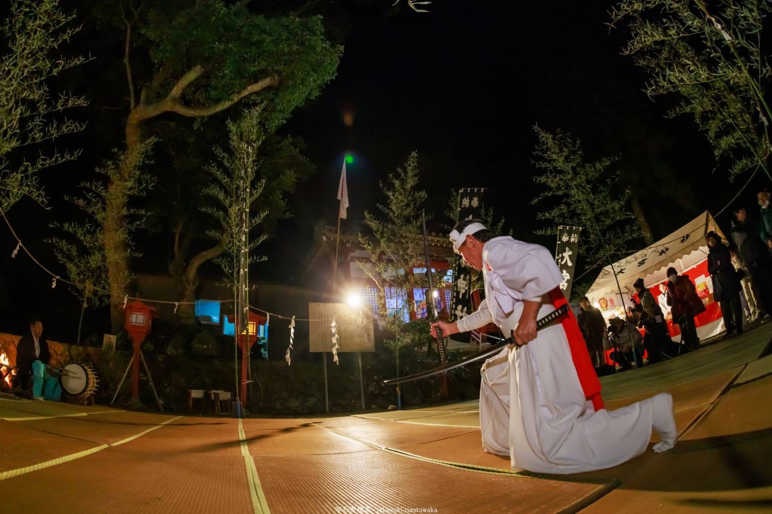 一人剣舞の様子