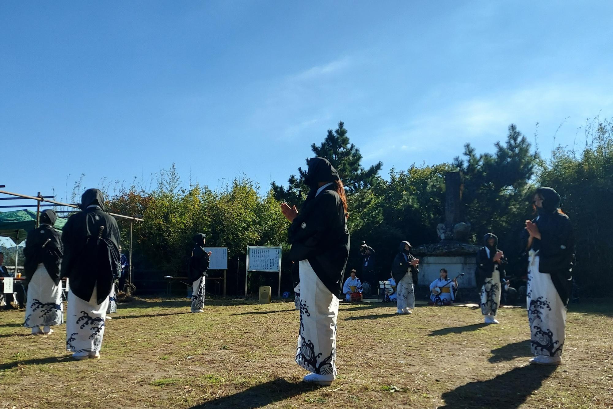 久見崎盆踊り 想夫恋の様子