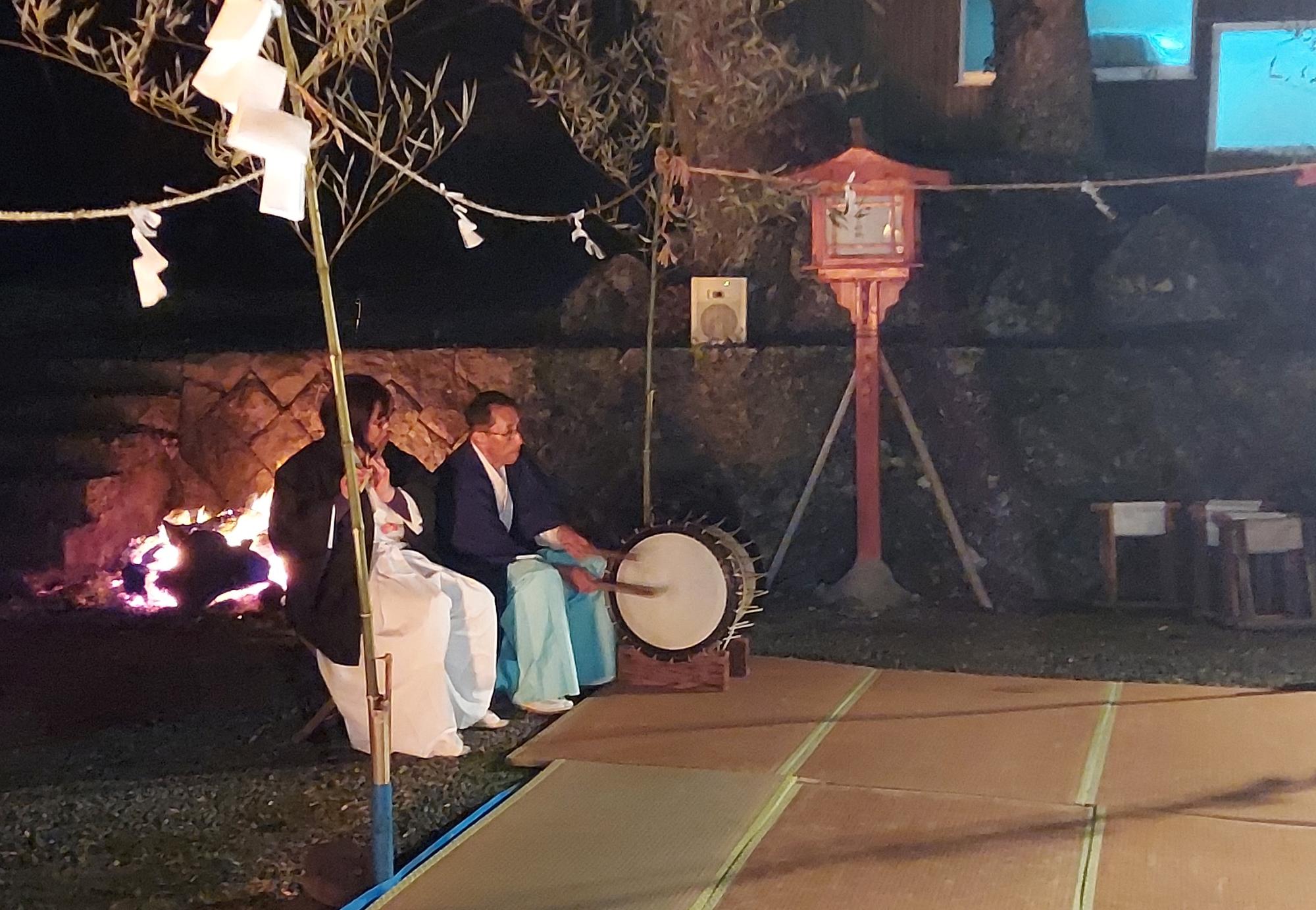 太鼓と笛の様子