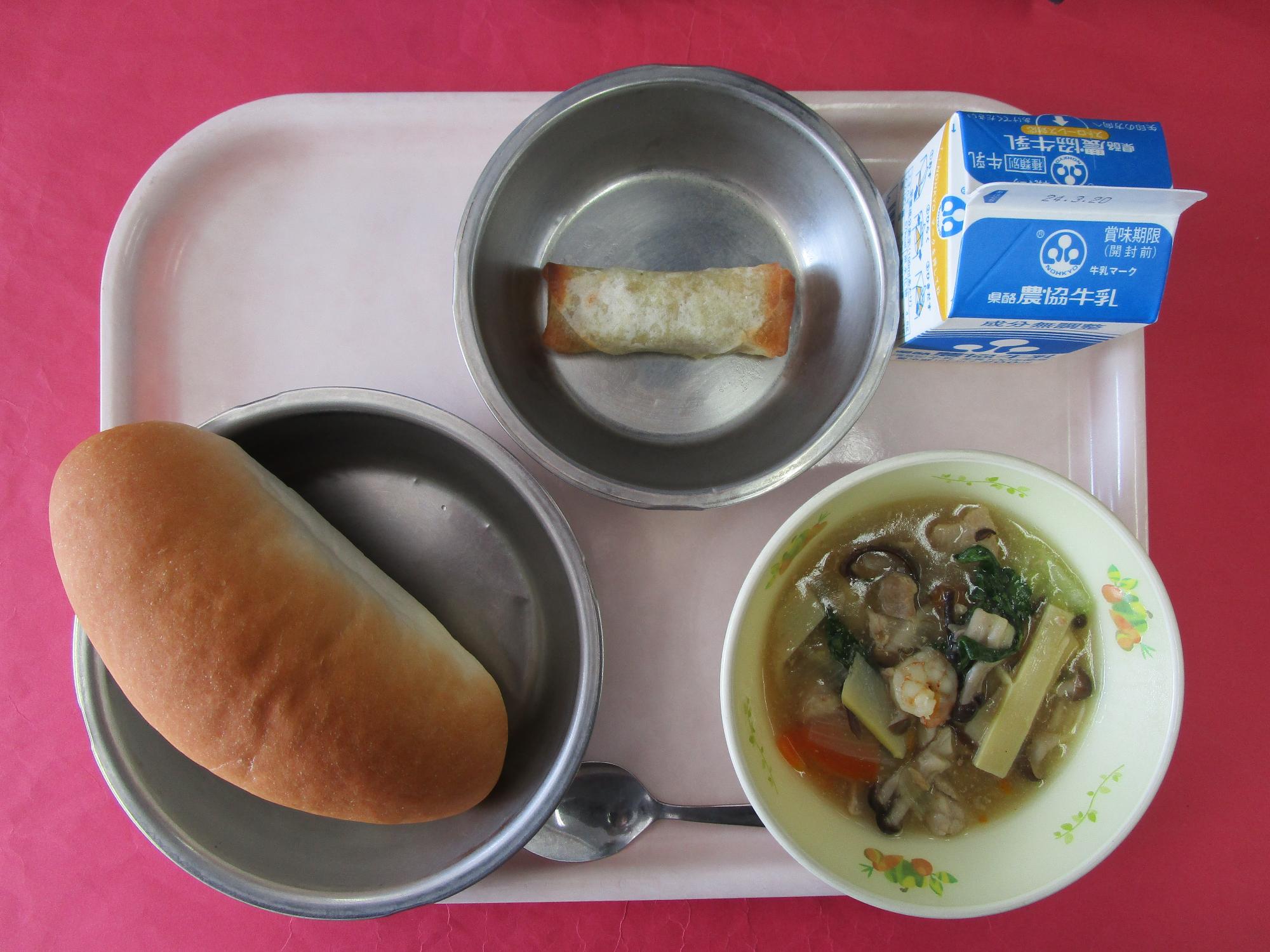 令和6年3月13日の給食画像A