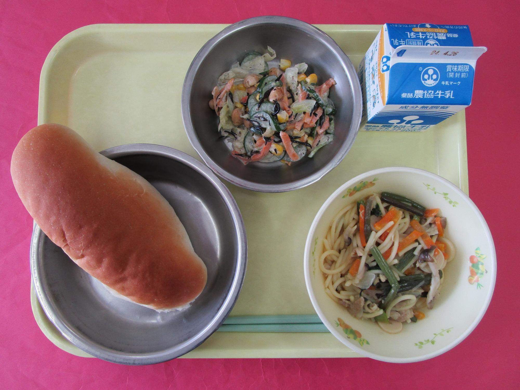 令和6年4月19日の給食画像B