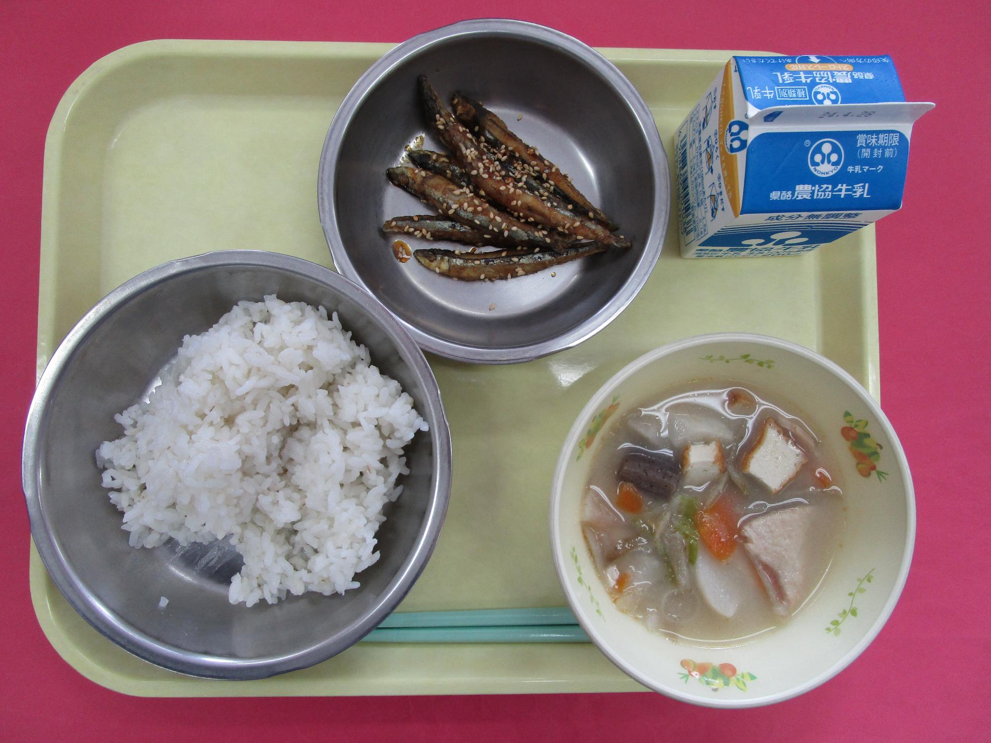 令和6年4月22日の給食画像B