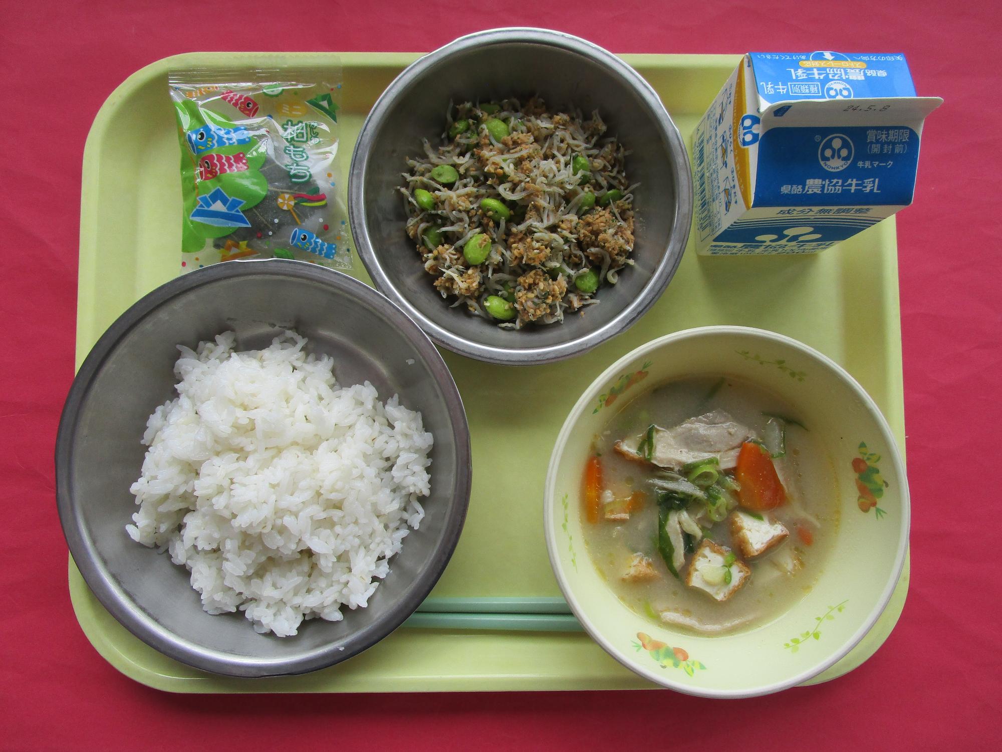 令和6年5月1日の給食画像B