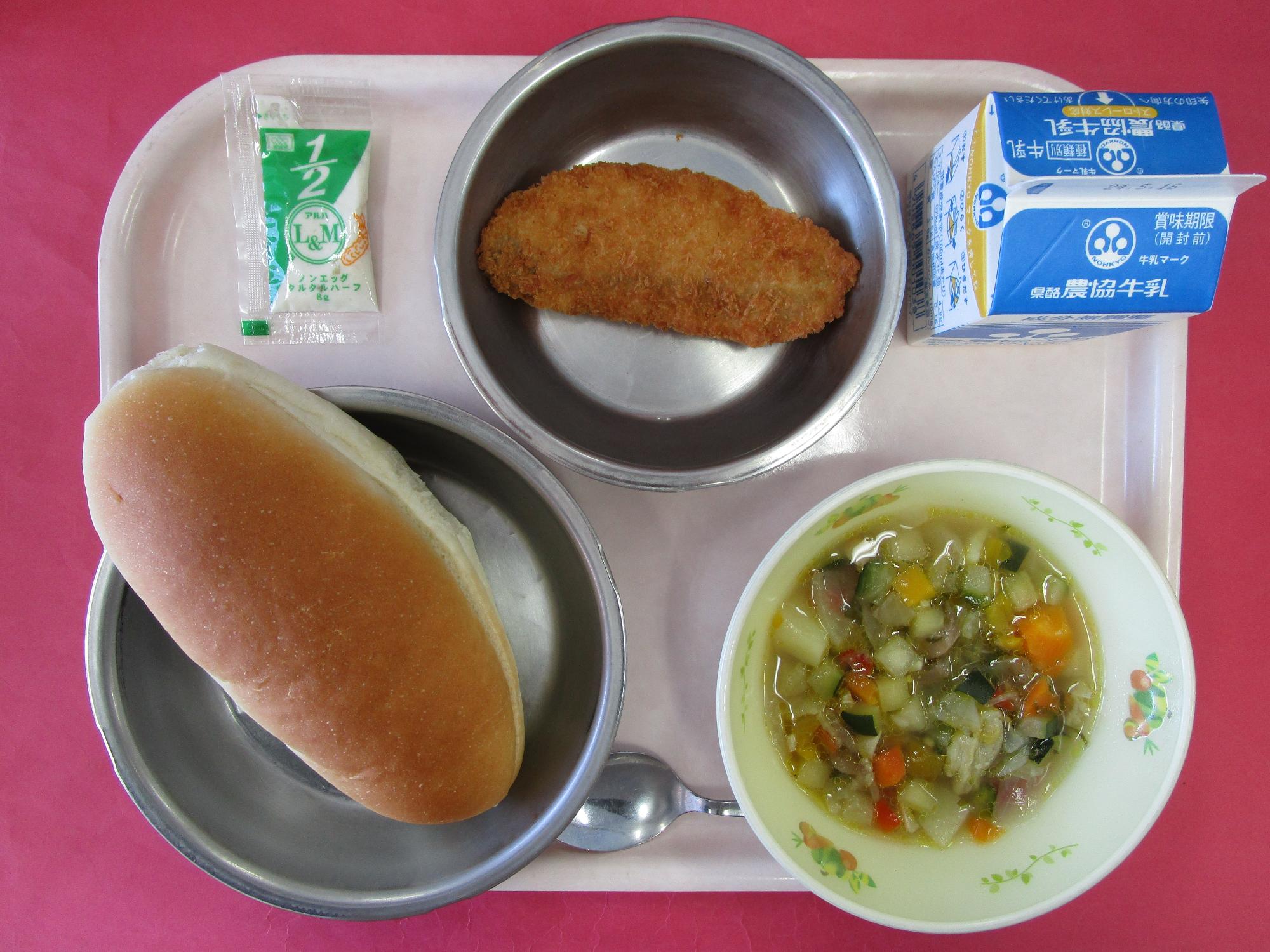 令和6年3月5日の給食画像A