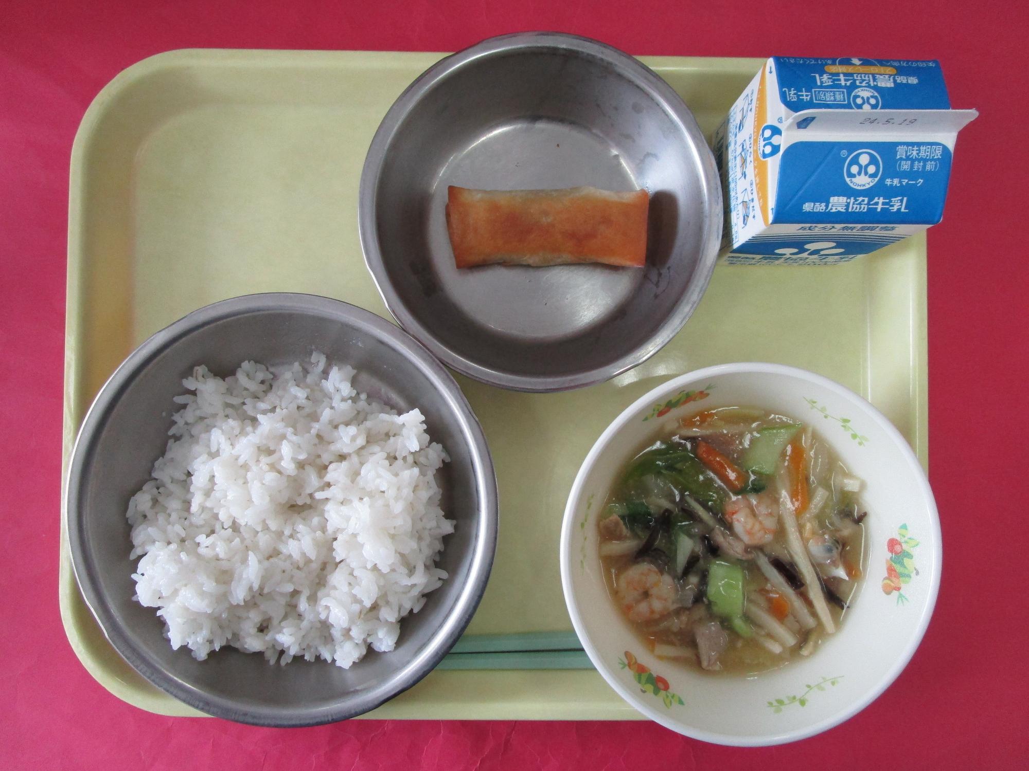 令和6年5月13日の給食画像B