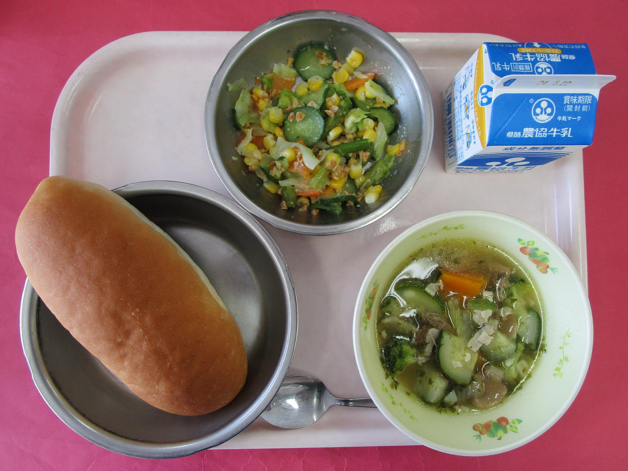 令和6年5月15日の給食画像A