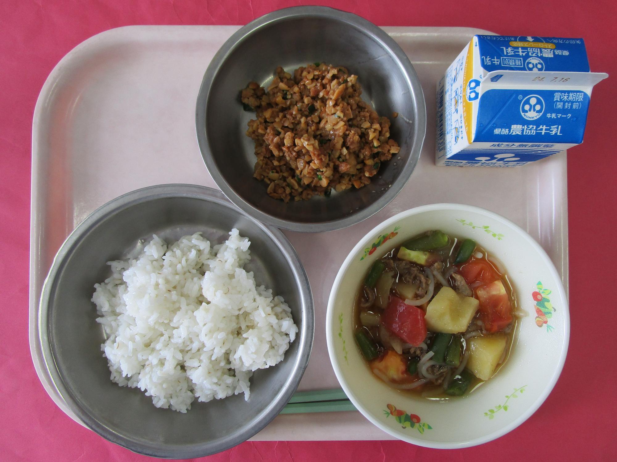 令和6年7月9日の給食画像A