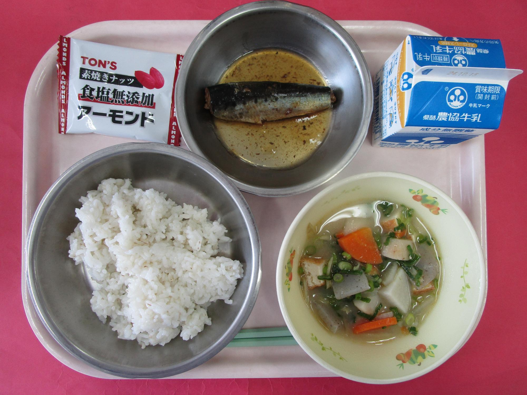 令和6年10月8日の給食画像A