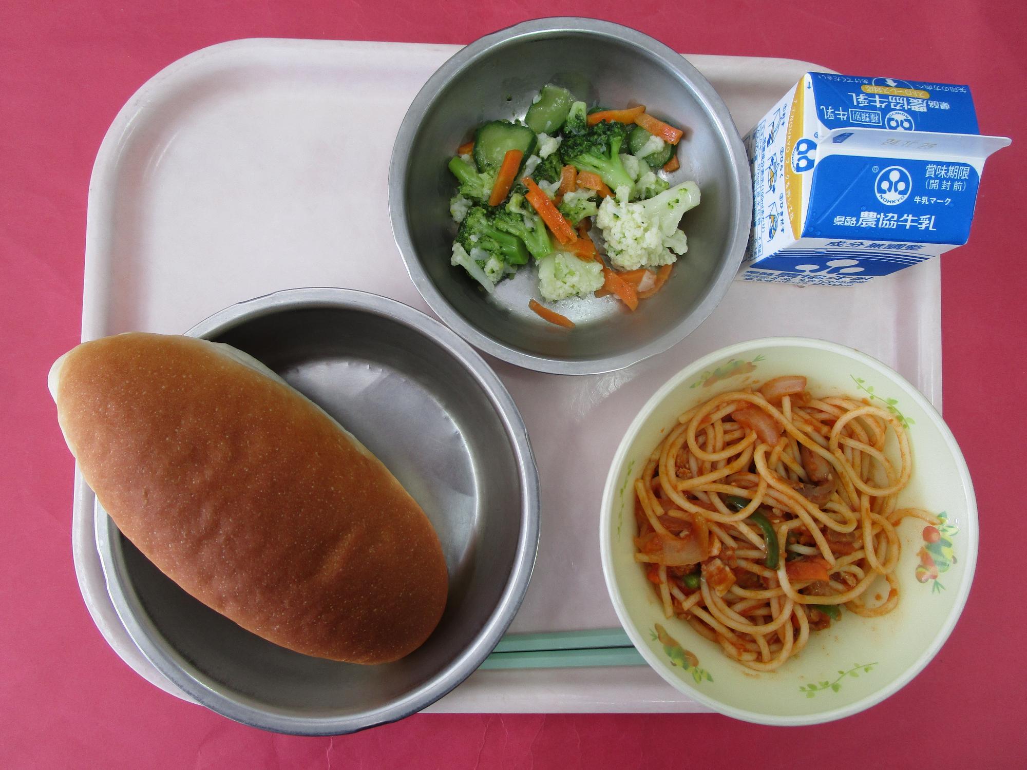 令和6年10月18日の給食画像A