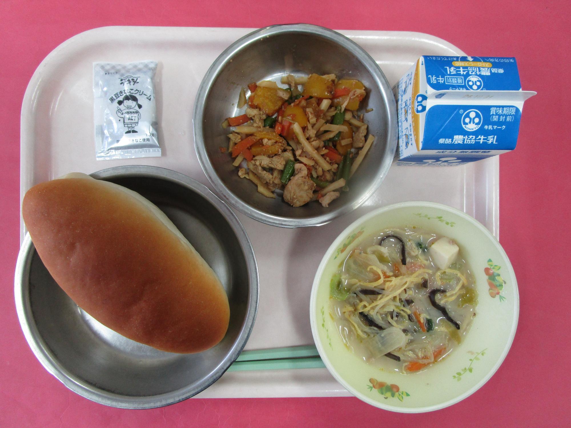 令和6年10月24日の給食画像A