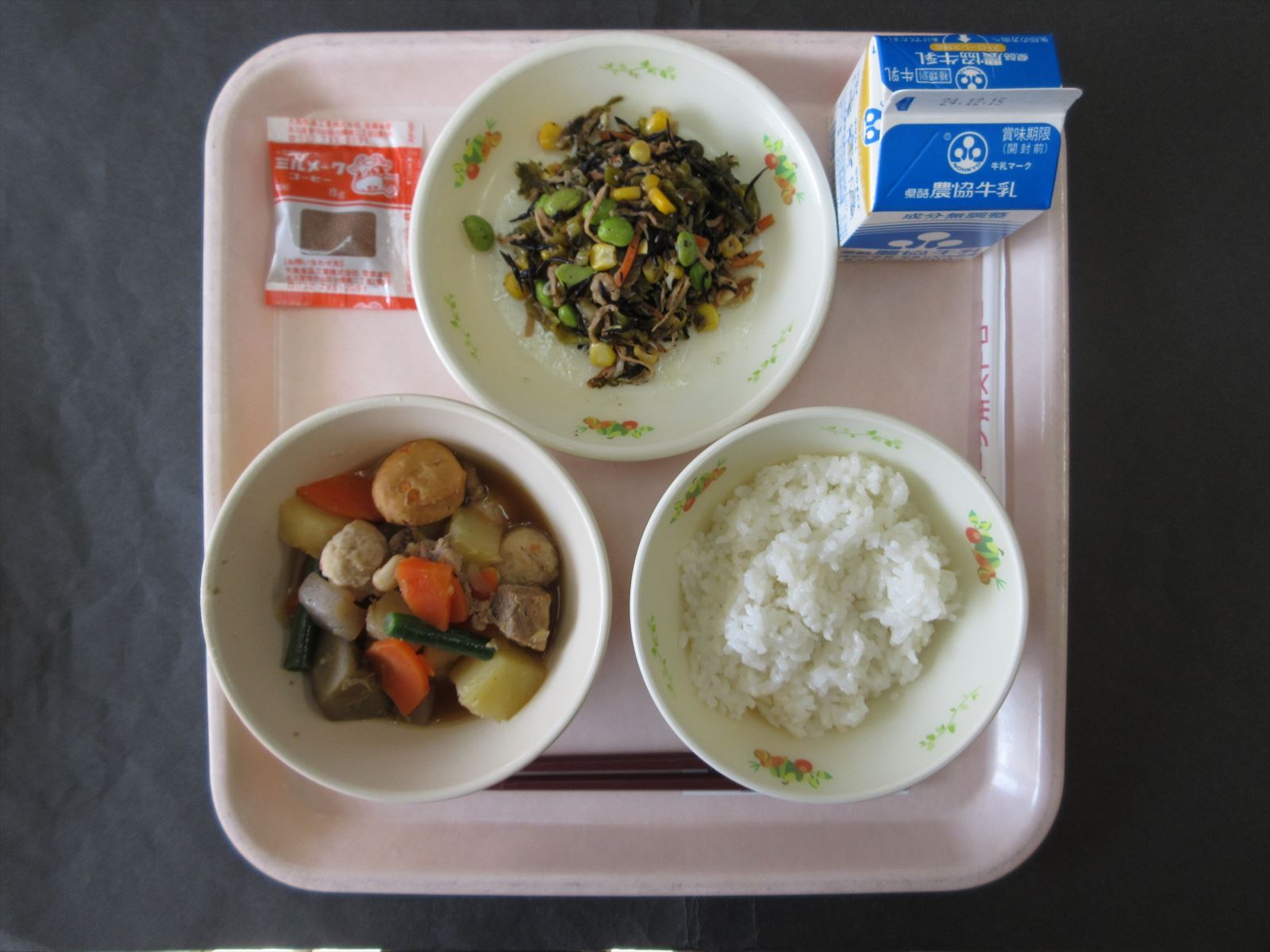令和6年12月9日月曜日の給食画像