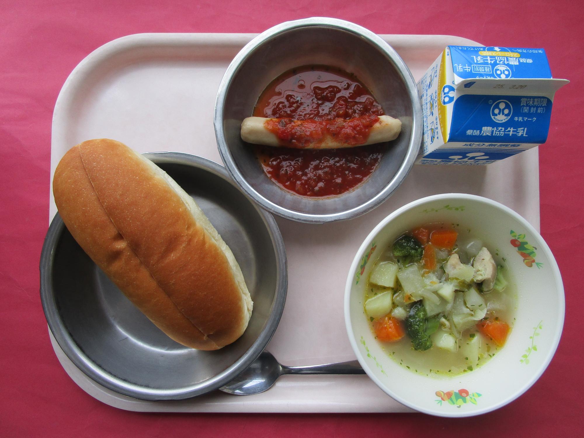 令和7年3月13日の給食画像A