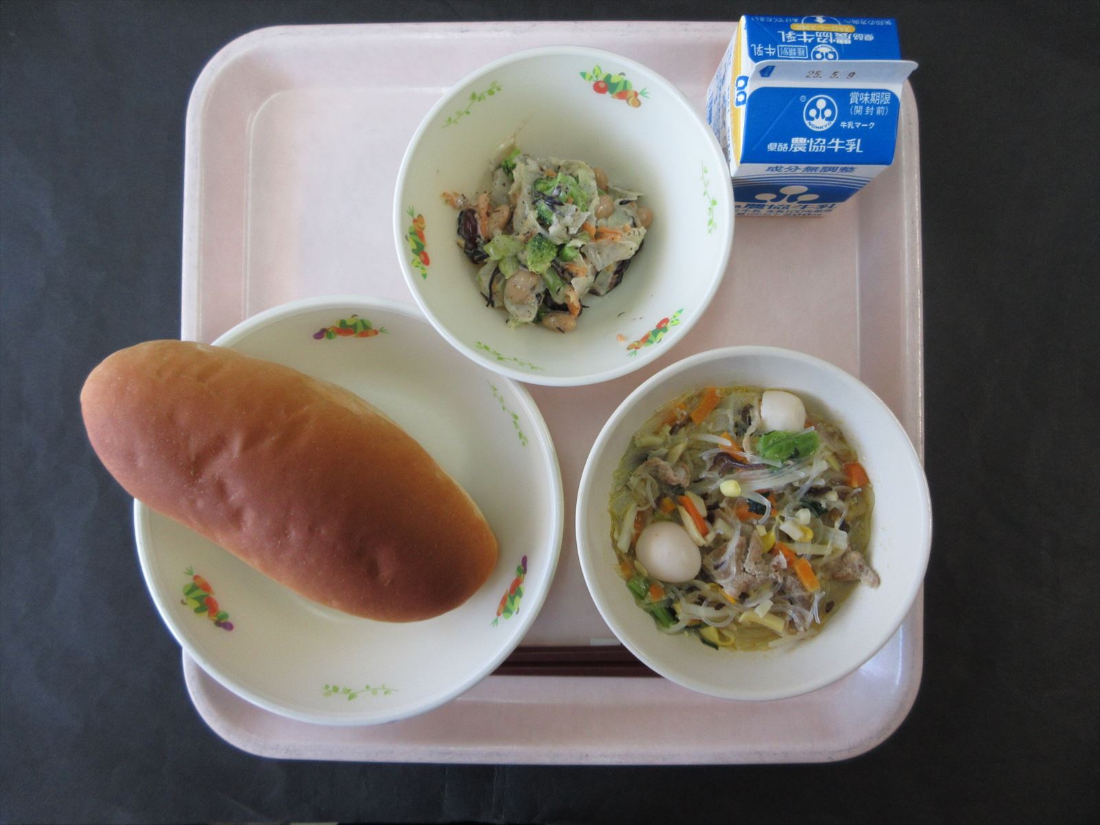 令和7年5月2日金曜日の給食画像