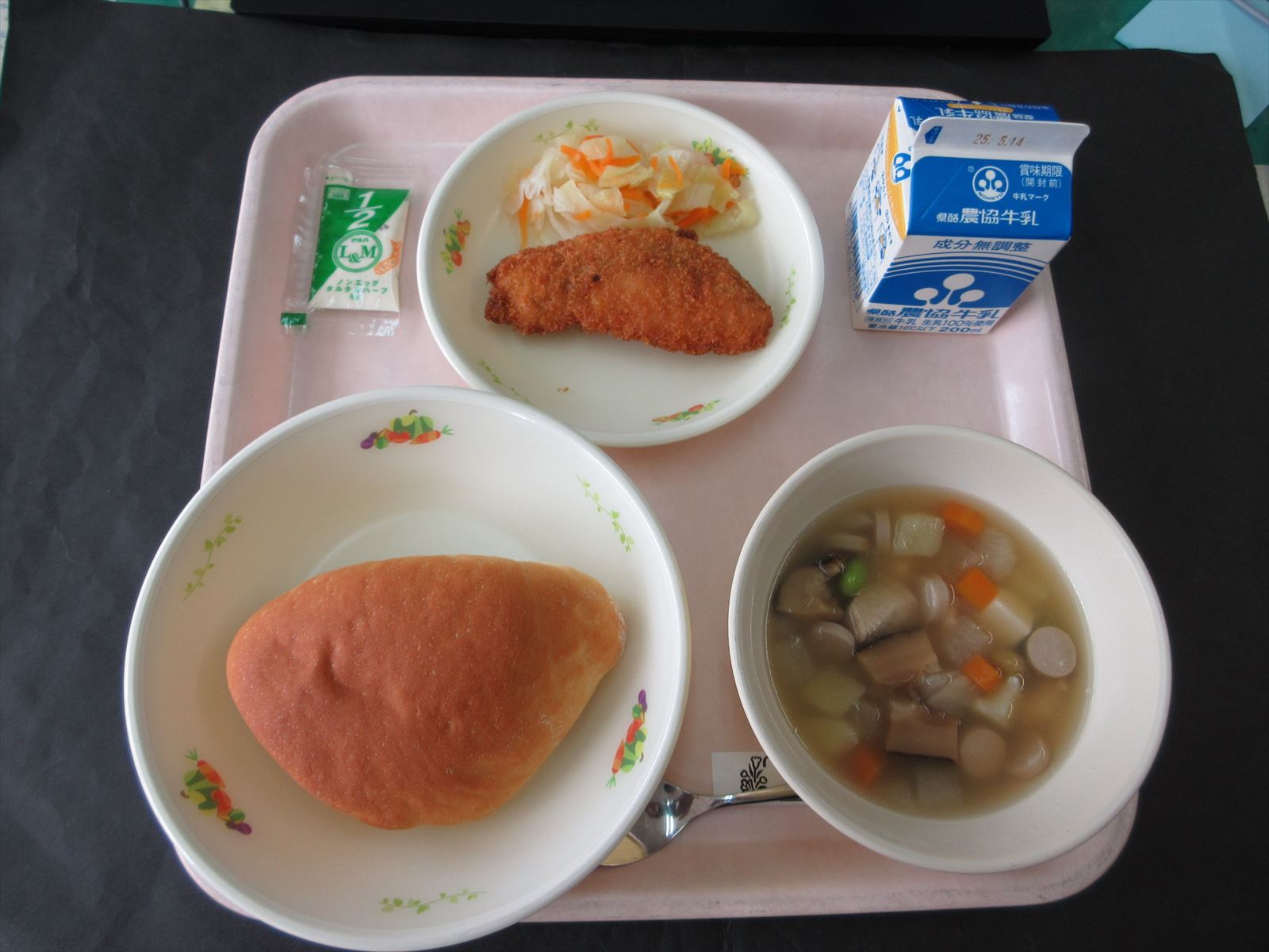 令和7年5月7日水曜日の給食画像