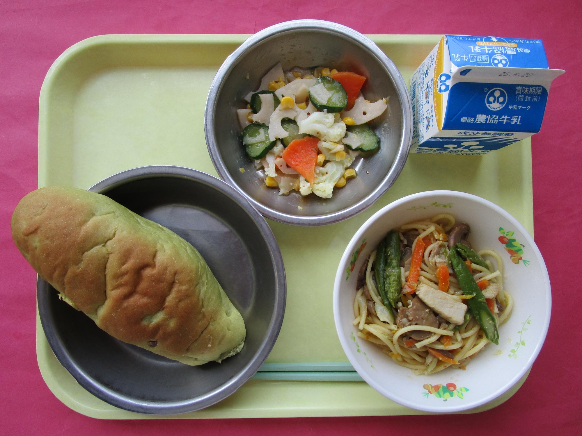 令和7年5月13日の給食画像B