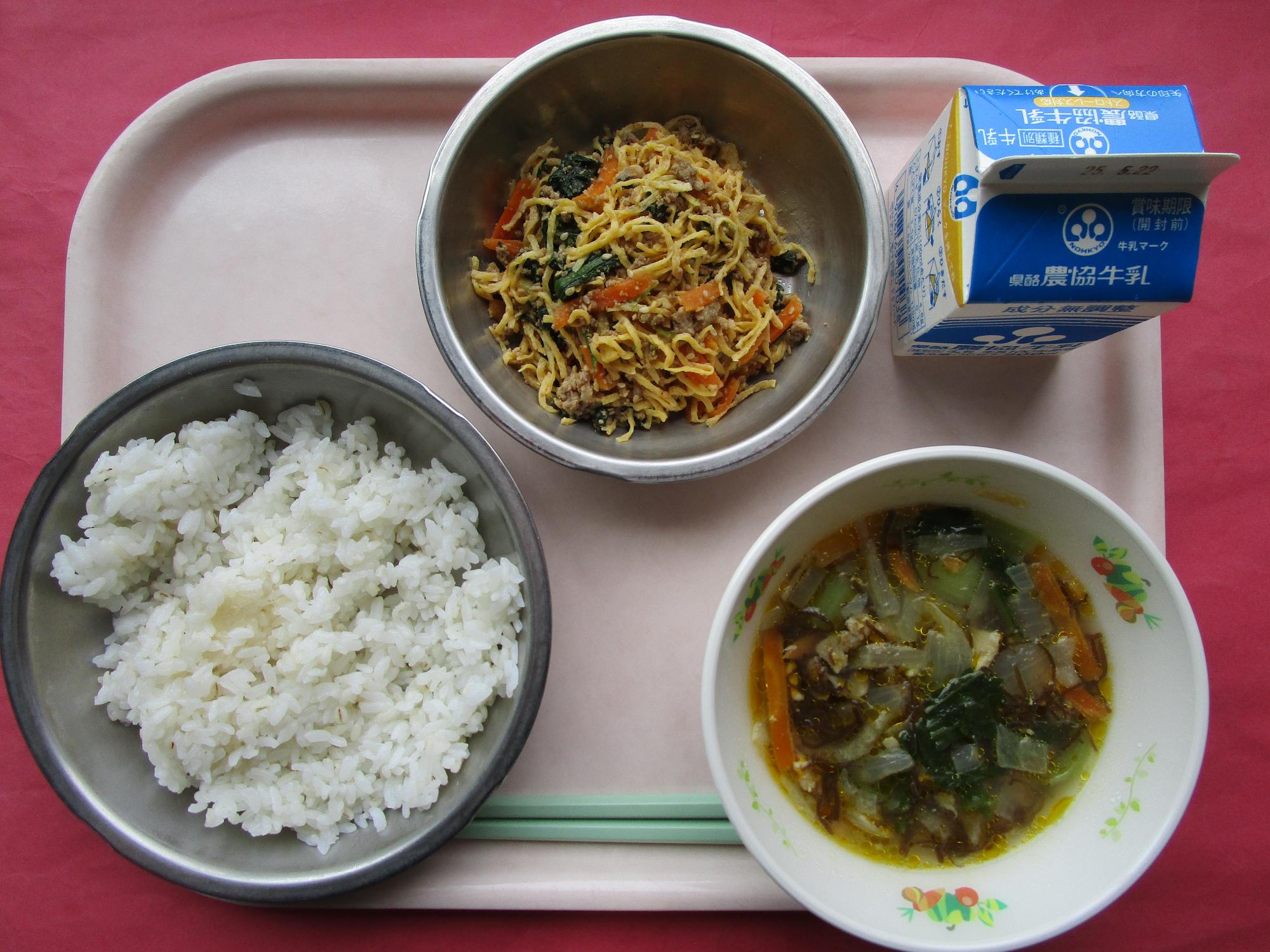 令和7年5月15日の給食画像A