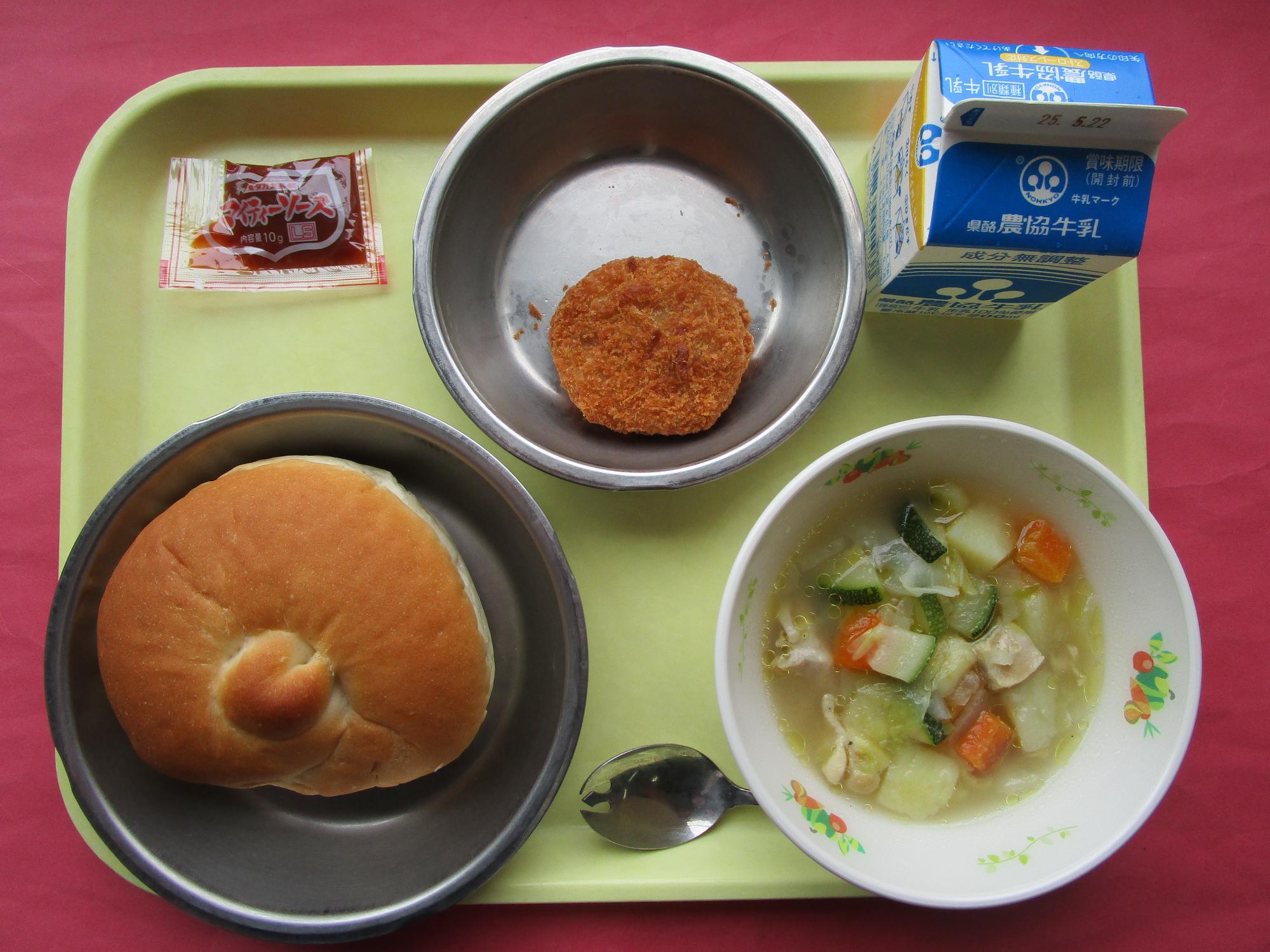 令和7年5月15日の給食画像B