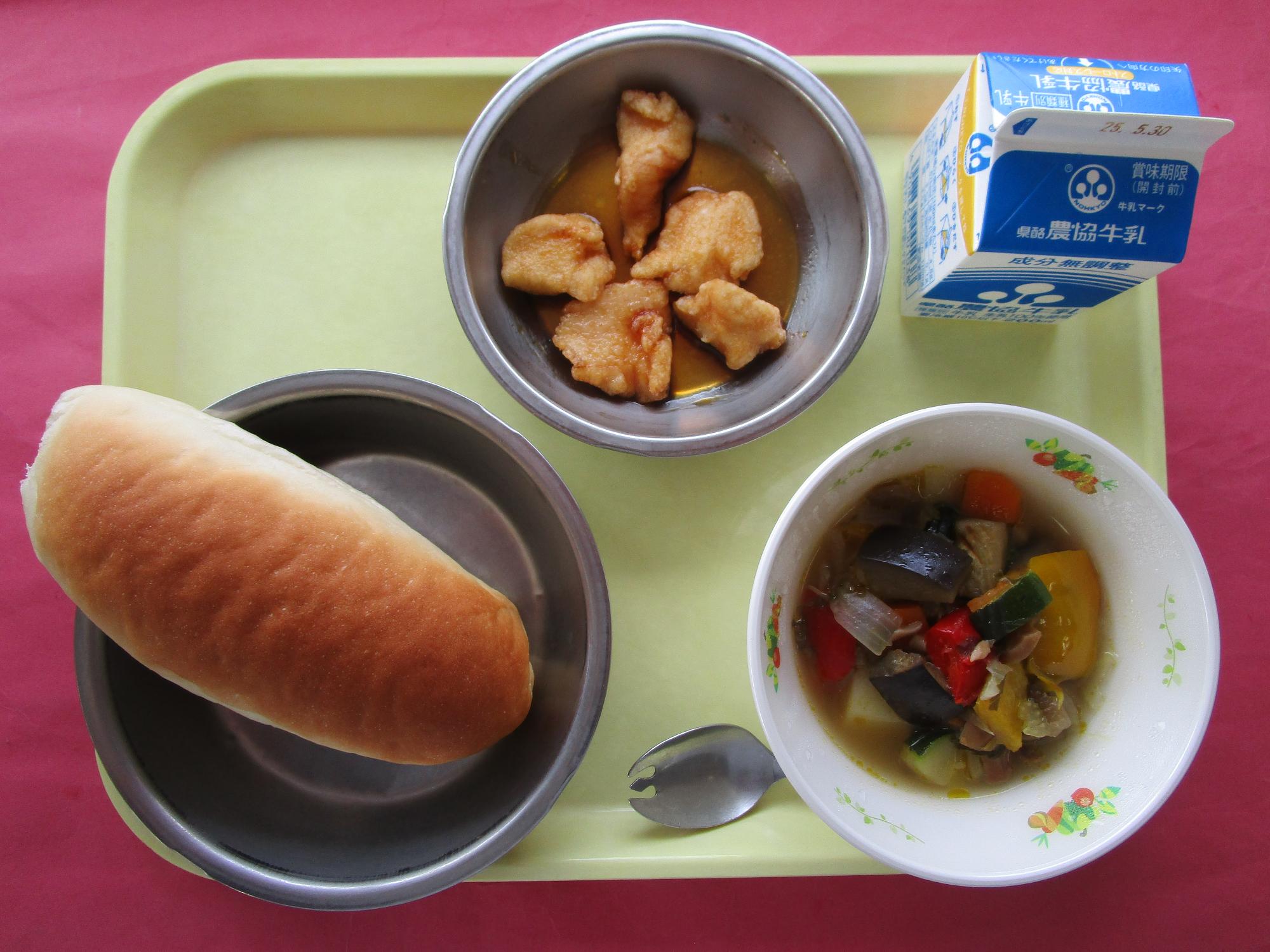 令和7年5月23日の給食画像B