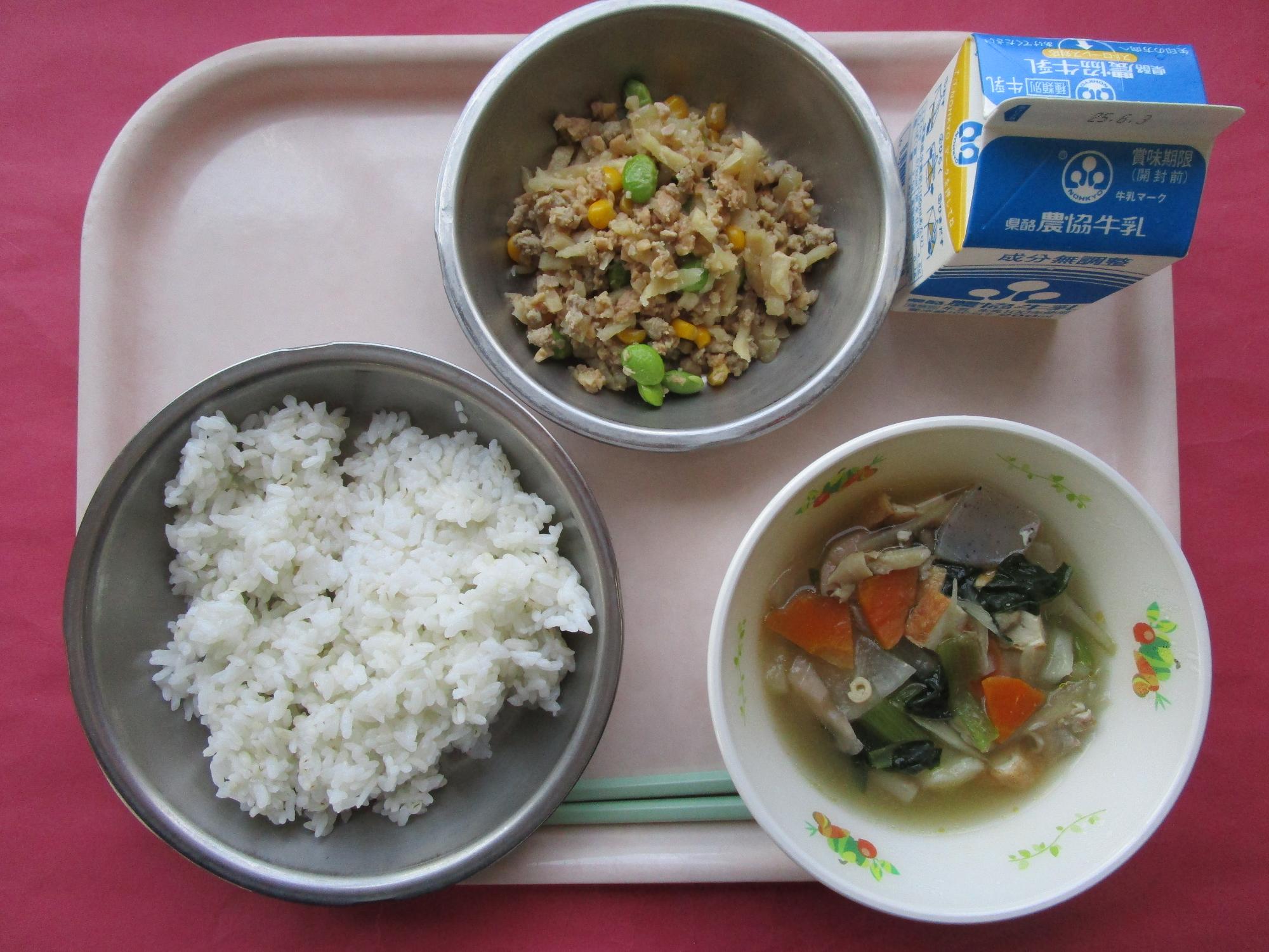 令和7年5月27日の給食画像A