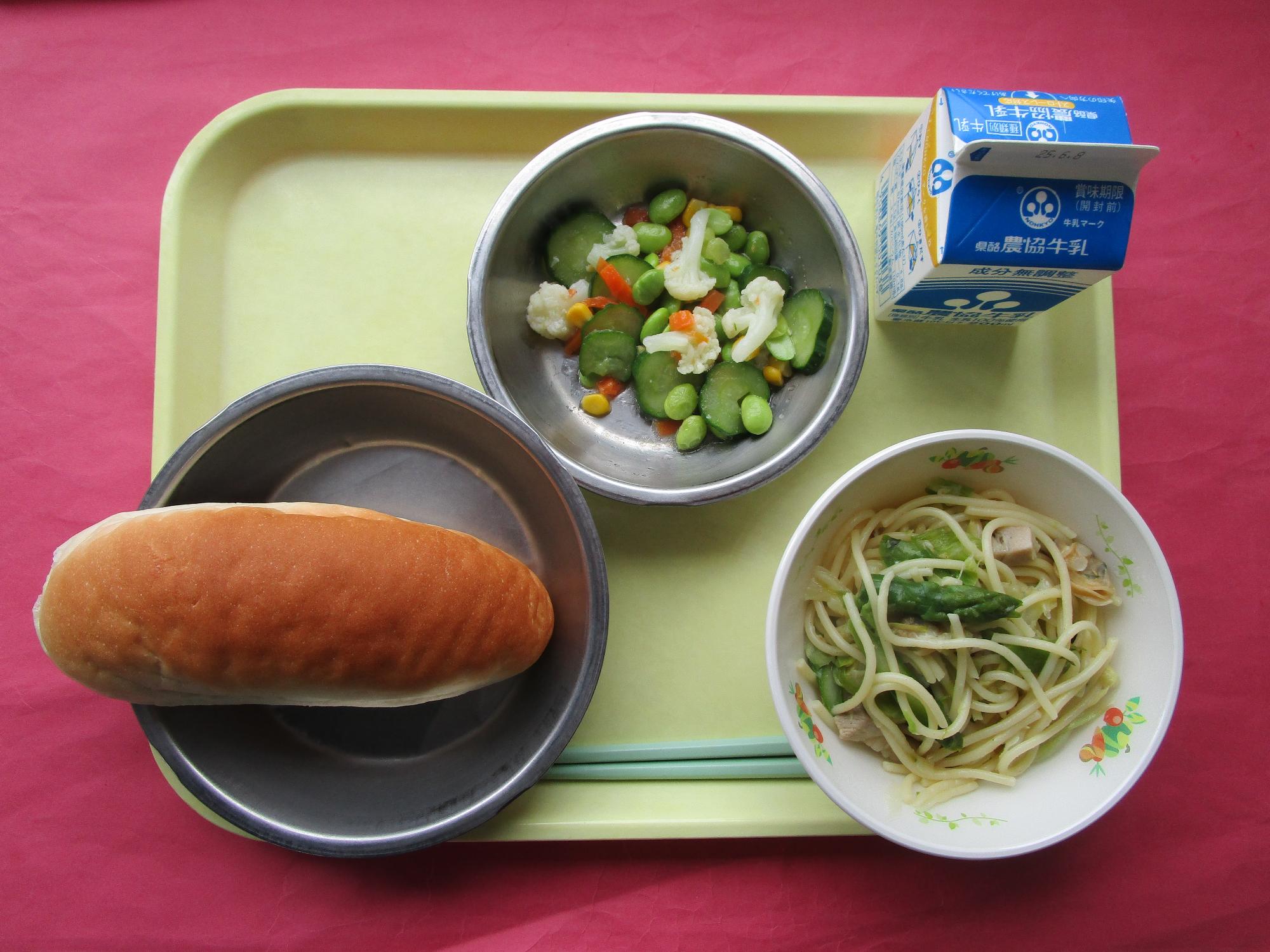 令和7年6月2日の給食画像B
