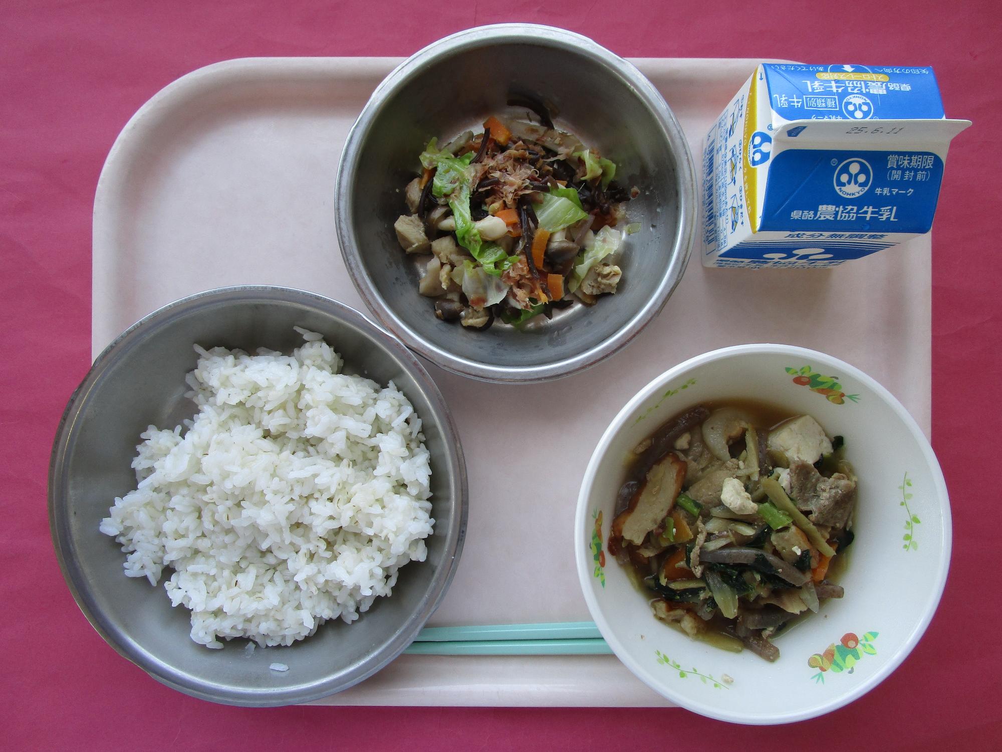 令和7年6月4日の給食画像A