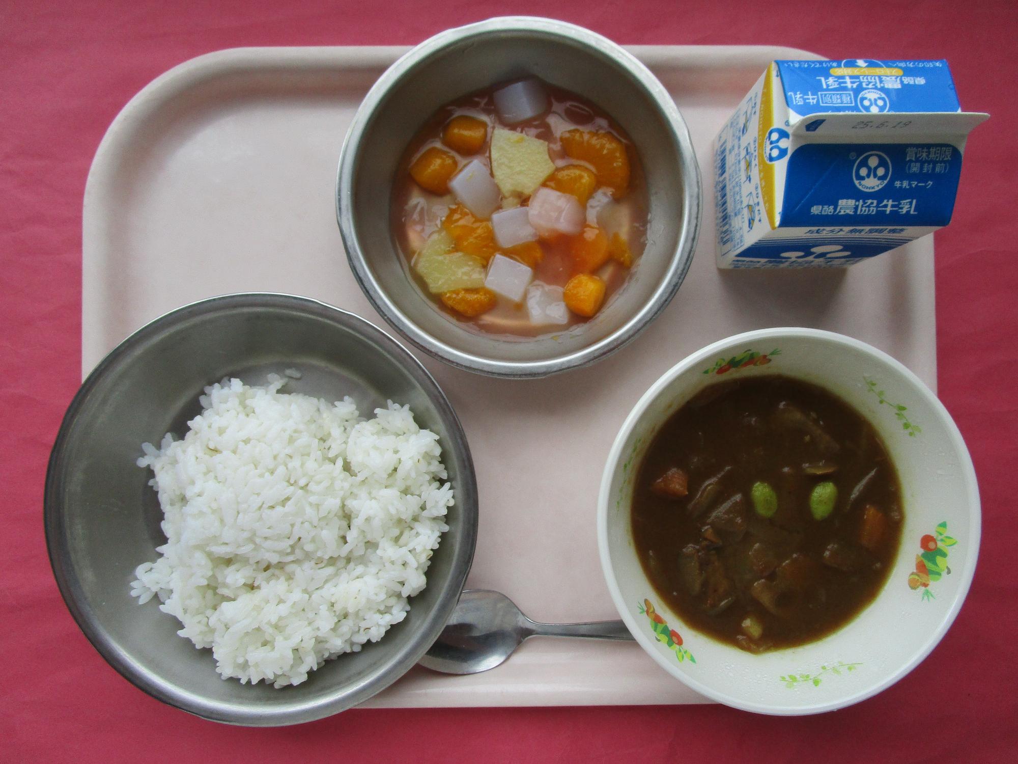 令和7年6月12日の給食画像A