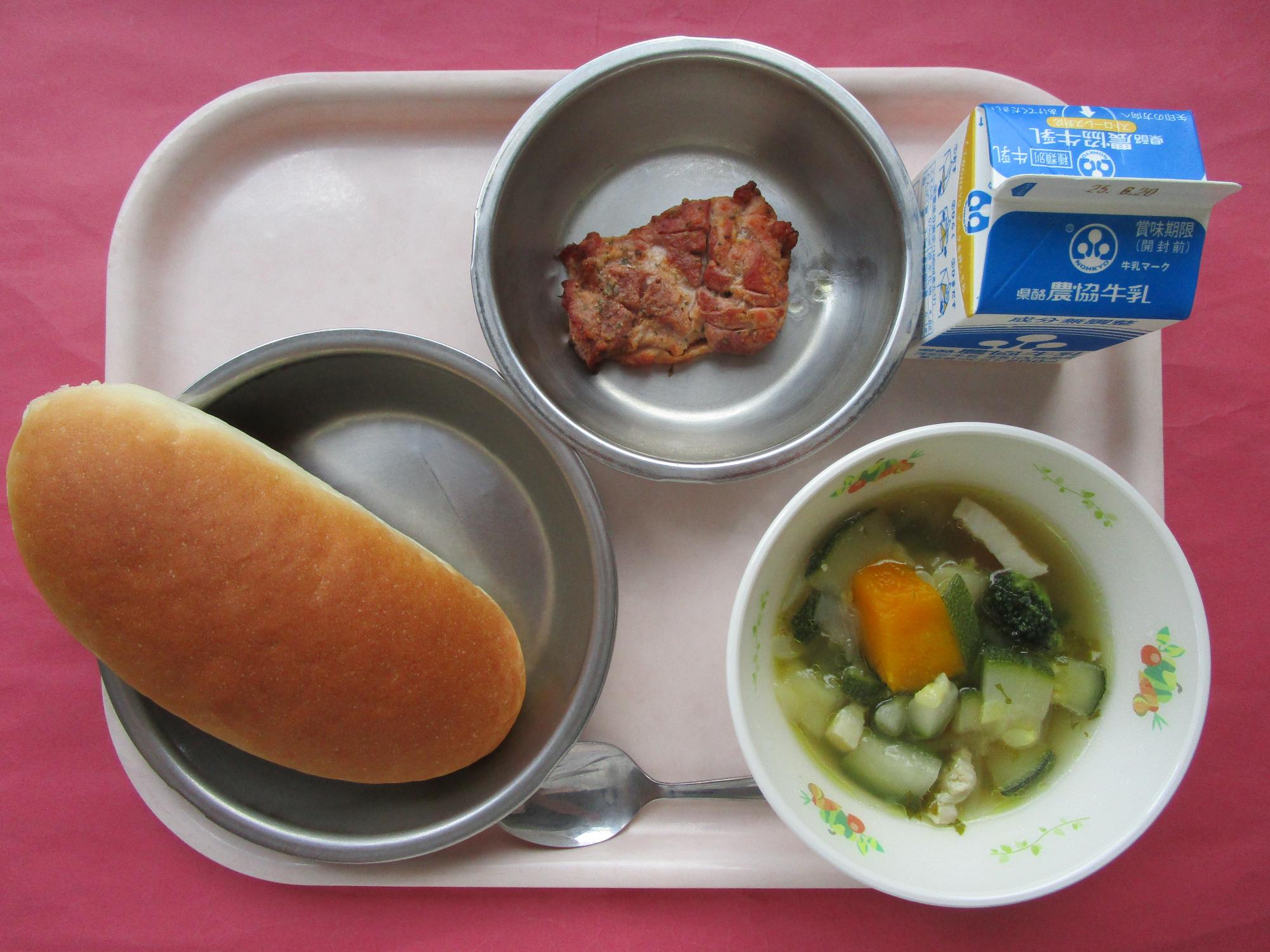 令和7年6月13日の給食画像A