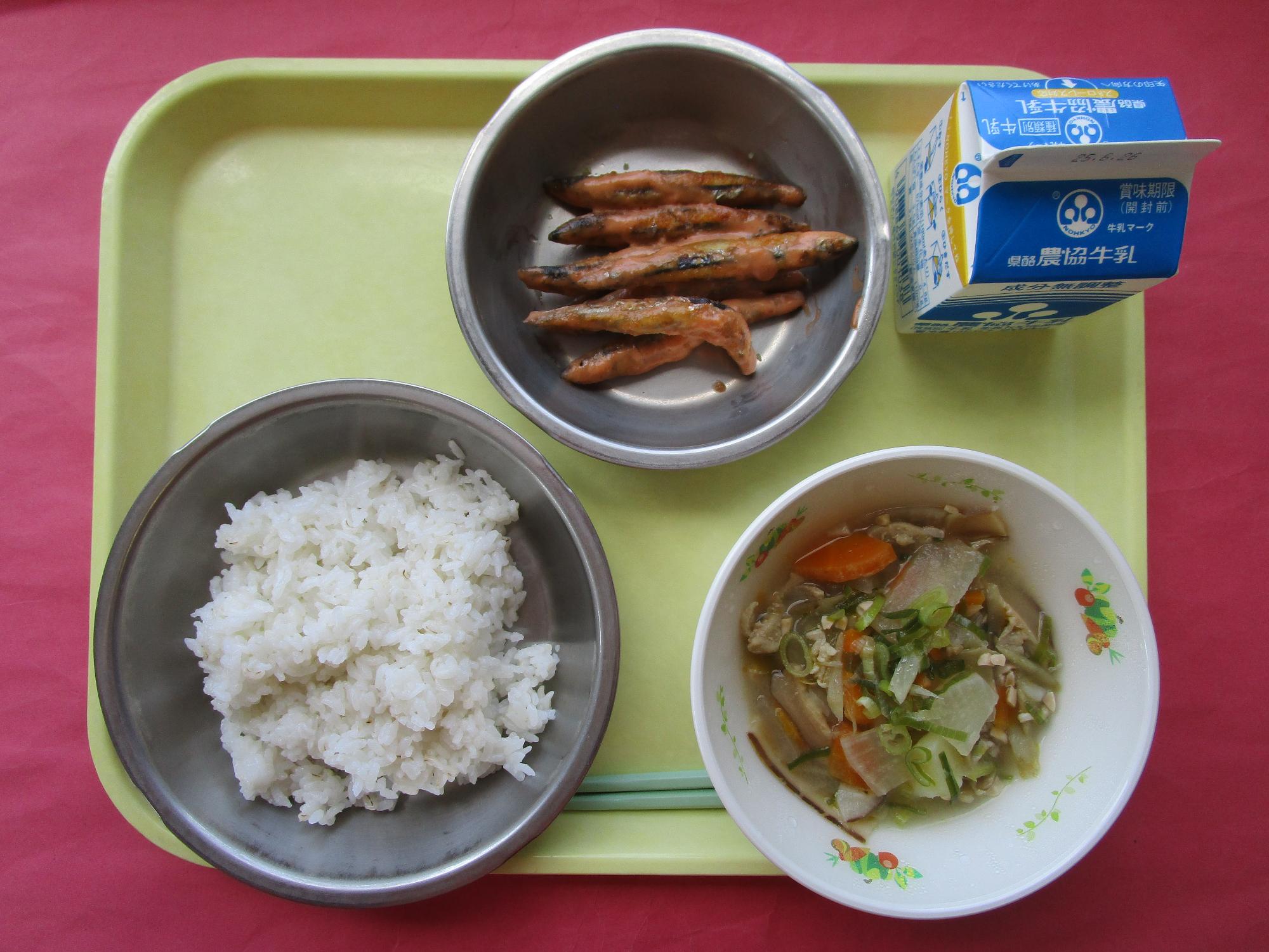 令和7年6月19日の給食画像B