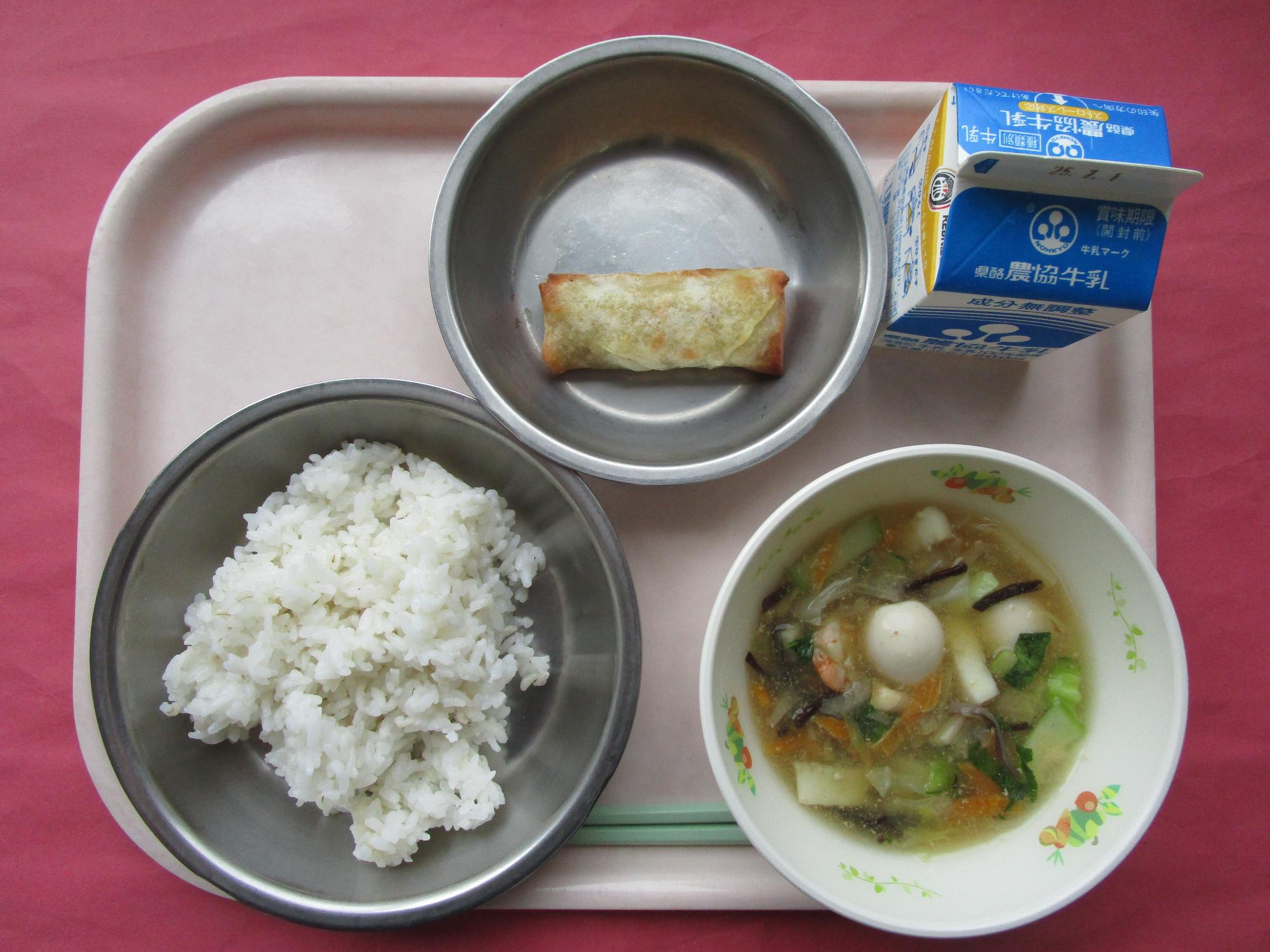 令和7年6月24日の給食画像A