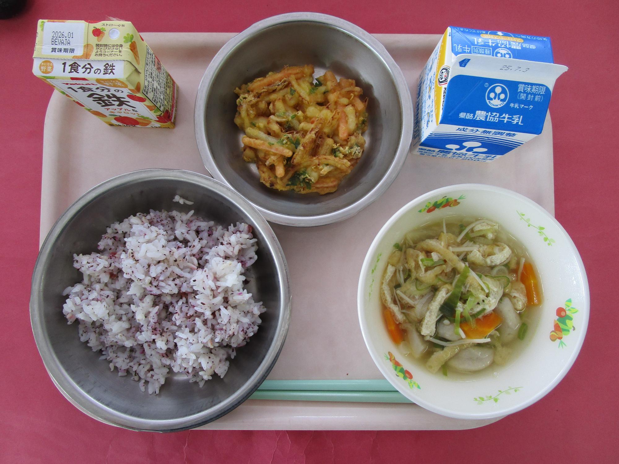 令和7年6月26日の給食画像A