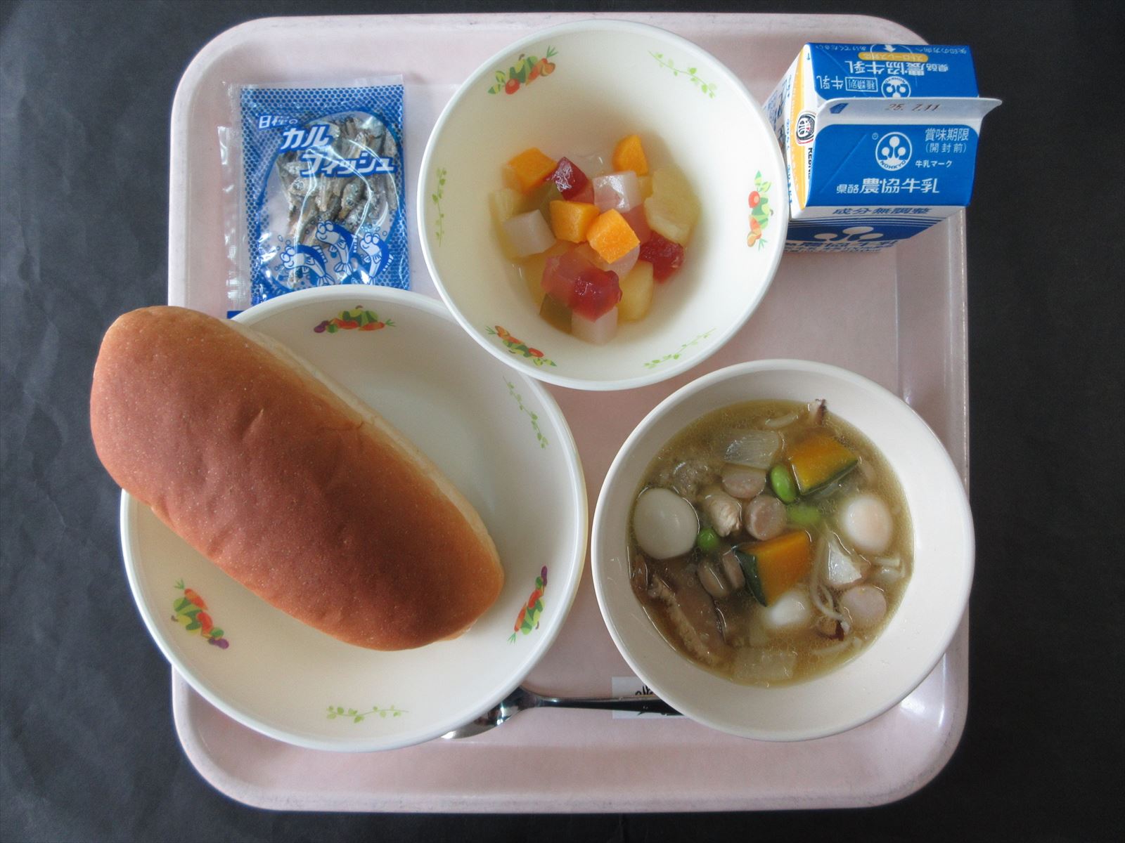 令和7年7月4日金曜日の給食画像