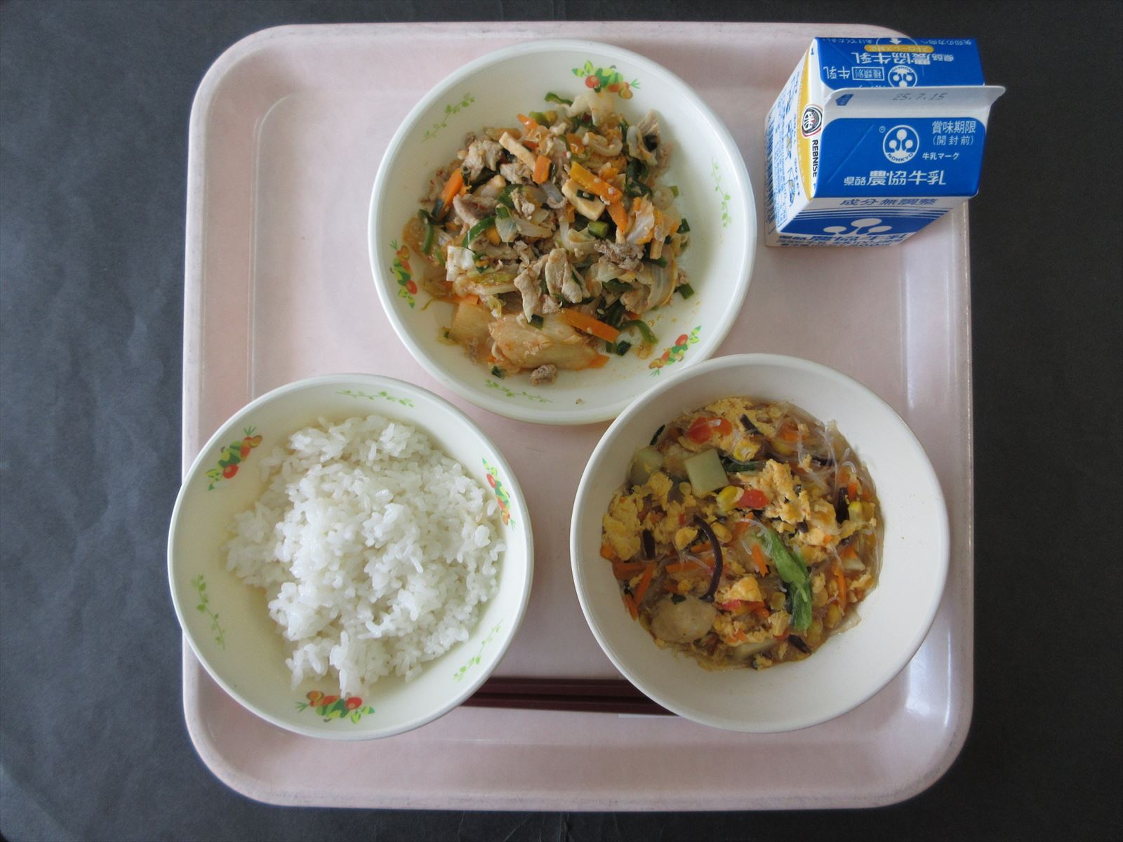 令和7年7月8日火曜日の給食画像