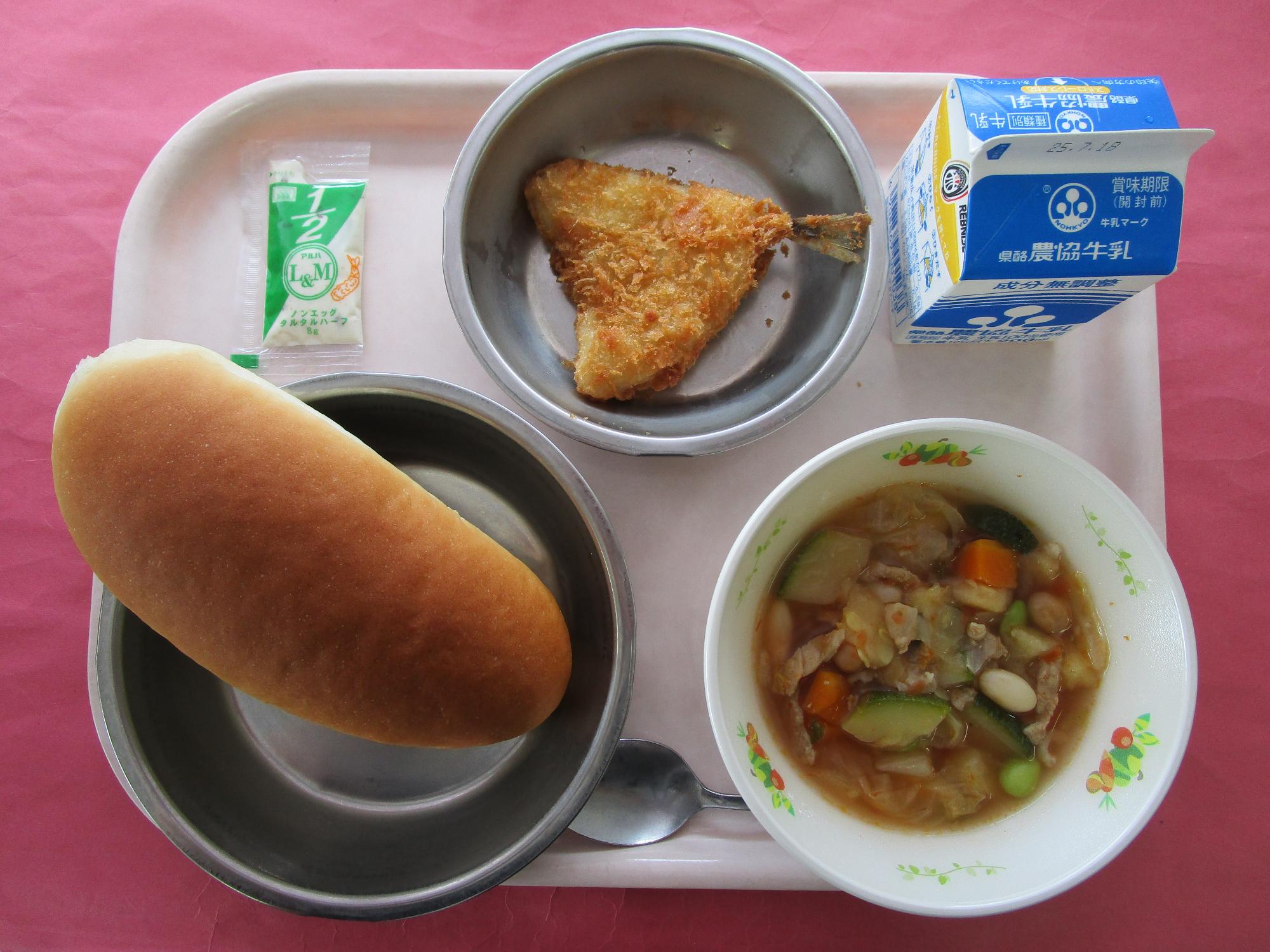 令和7年7月11日の給食画像A