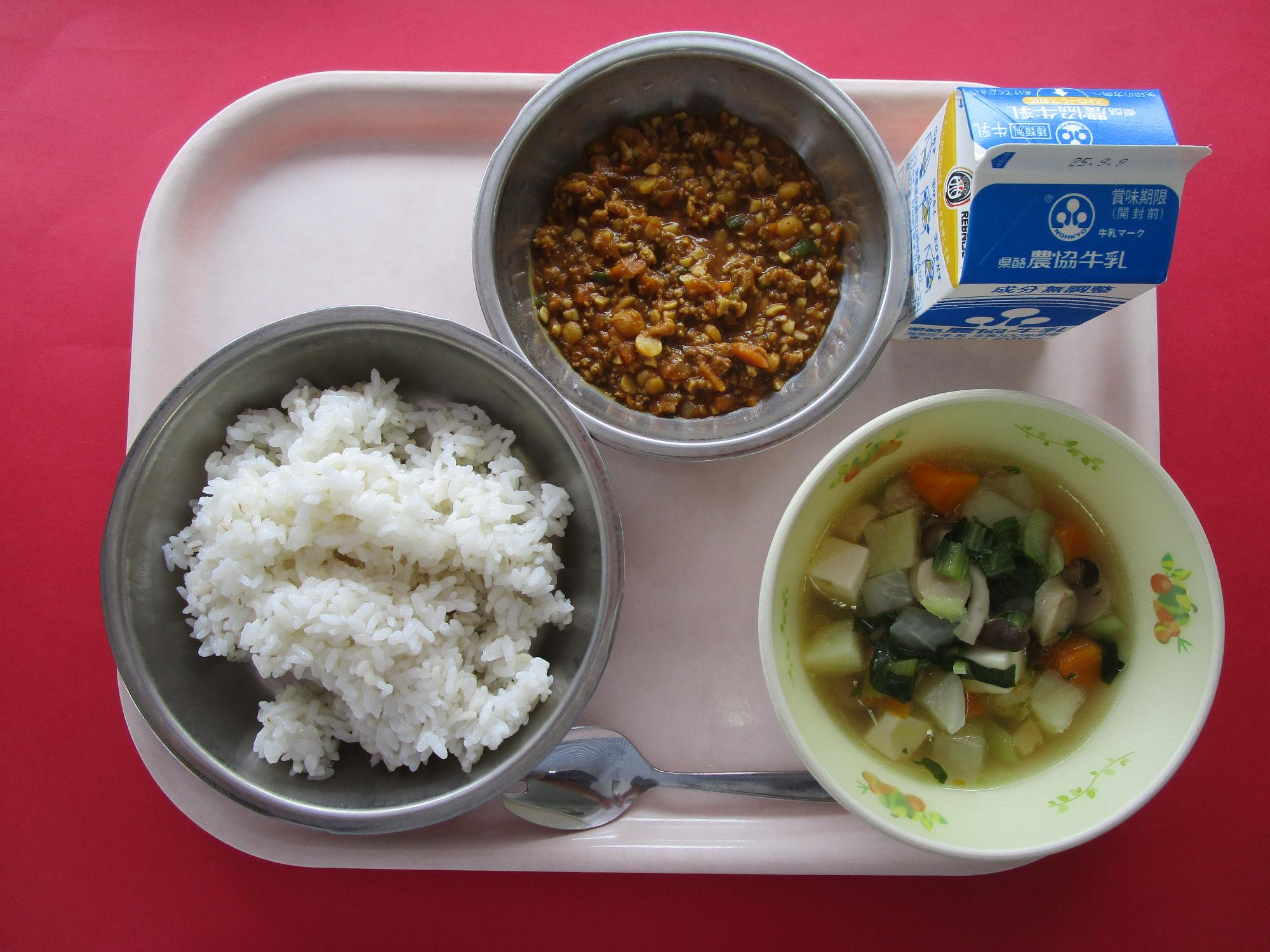 令和7年9月2日の給食画像A